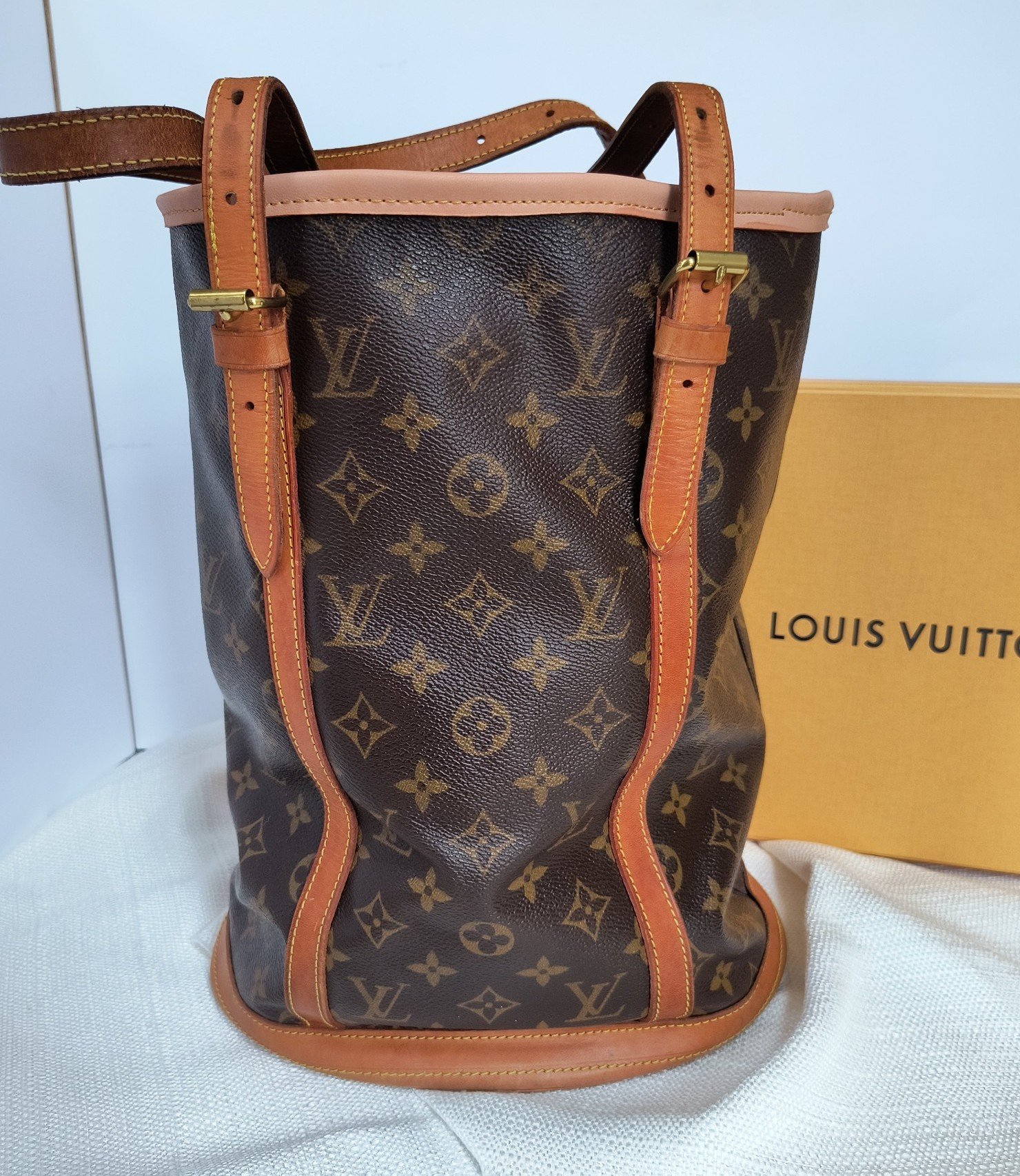 Louis Vuitton Monogram Bucket GM Shoulder Bag