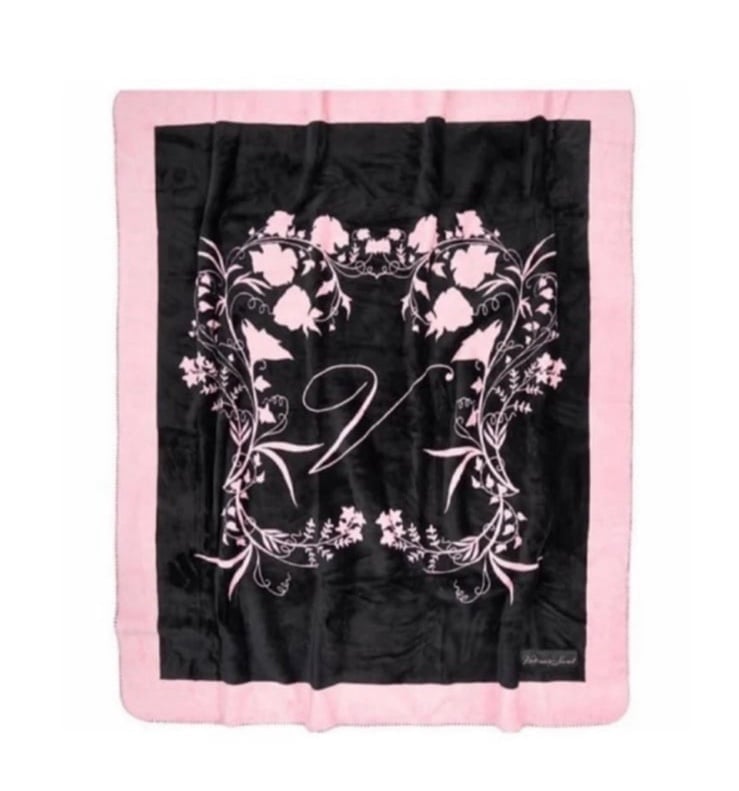 VS Sherpa Blanket pink and black