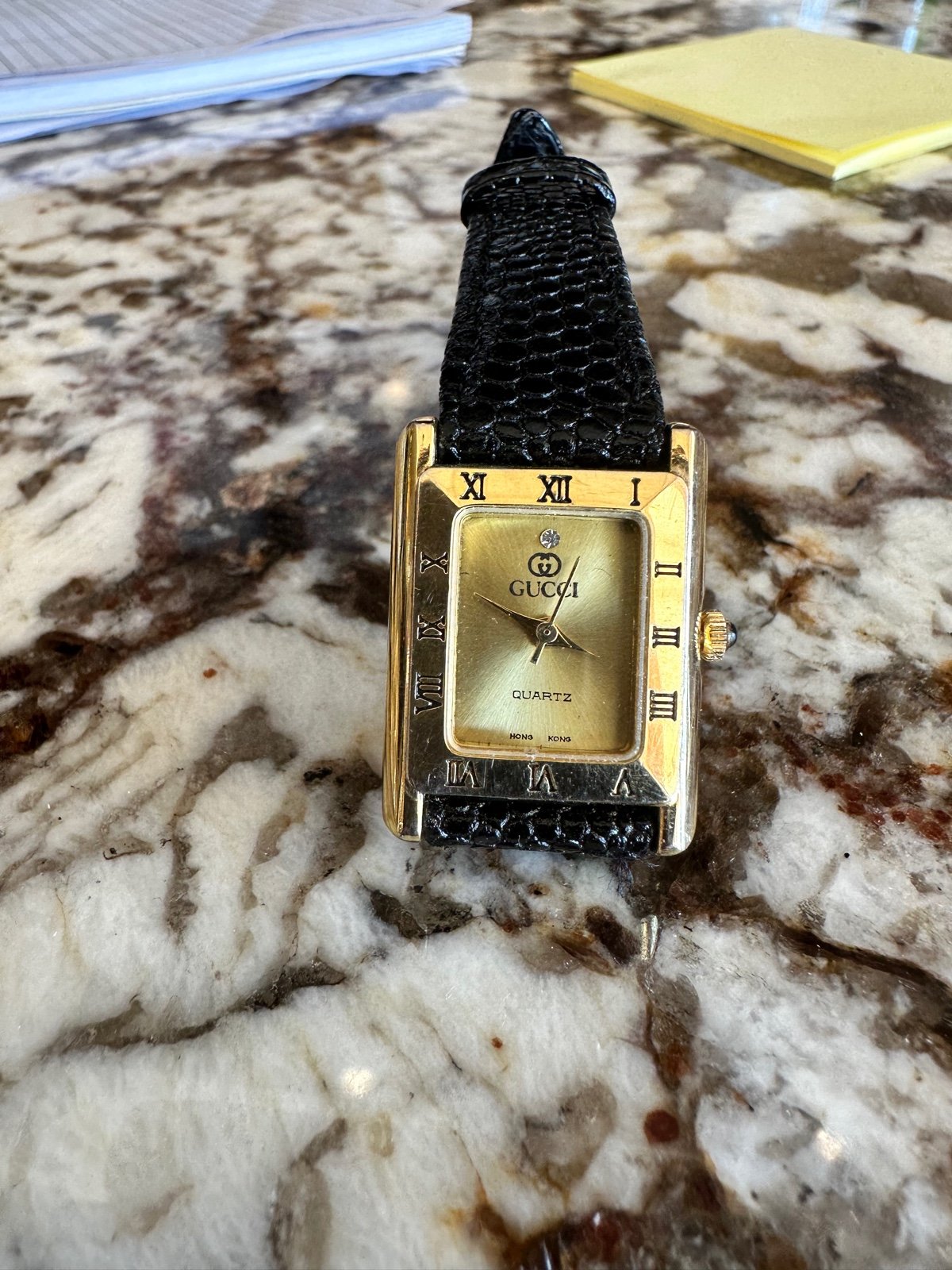 Gucc watch women for sell