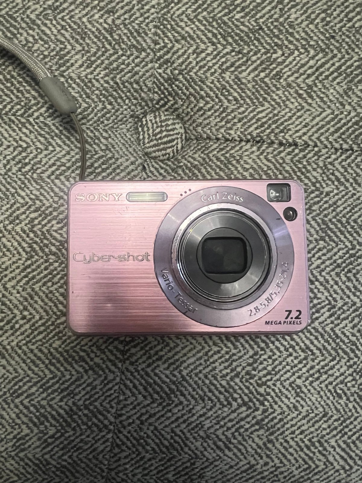 Sony cyber shot digital compact camera