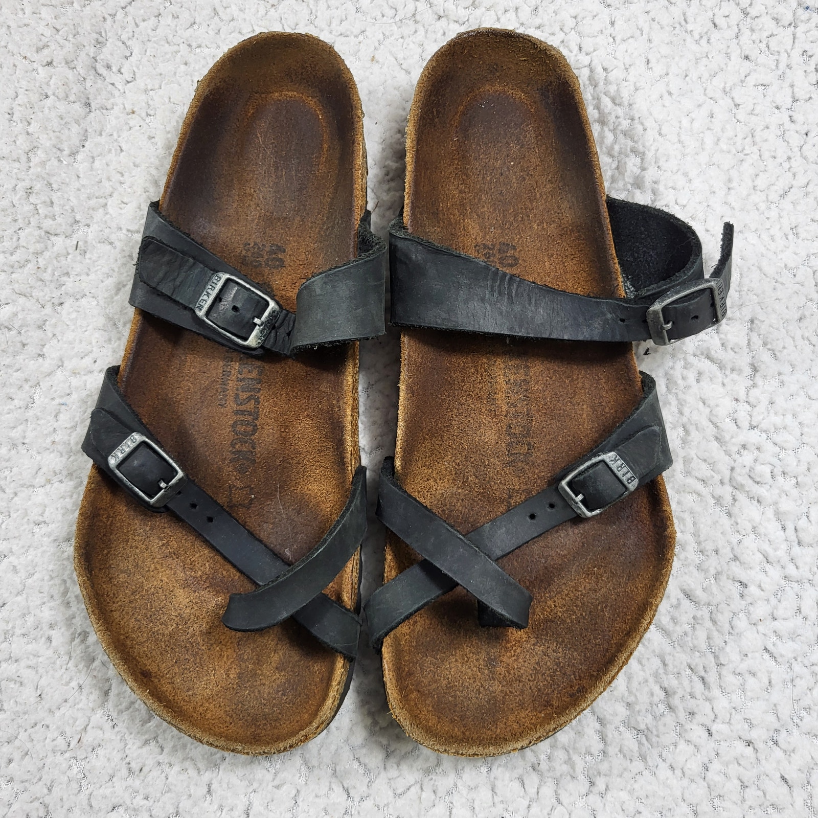 Birkenstock Mayari Black Leather size EU 40 us 9-9.5