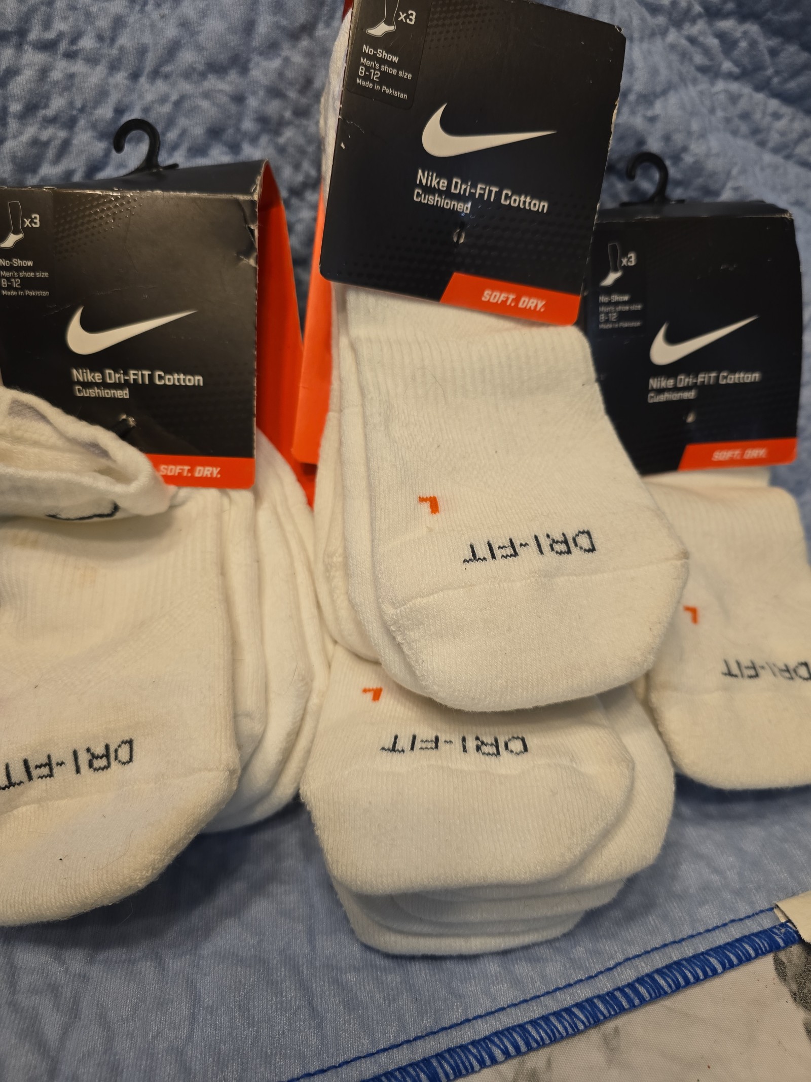 Dustin Elliott HOLD 12 pair men's 8-12 Nike Cotton Cushioned Socks