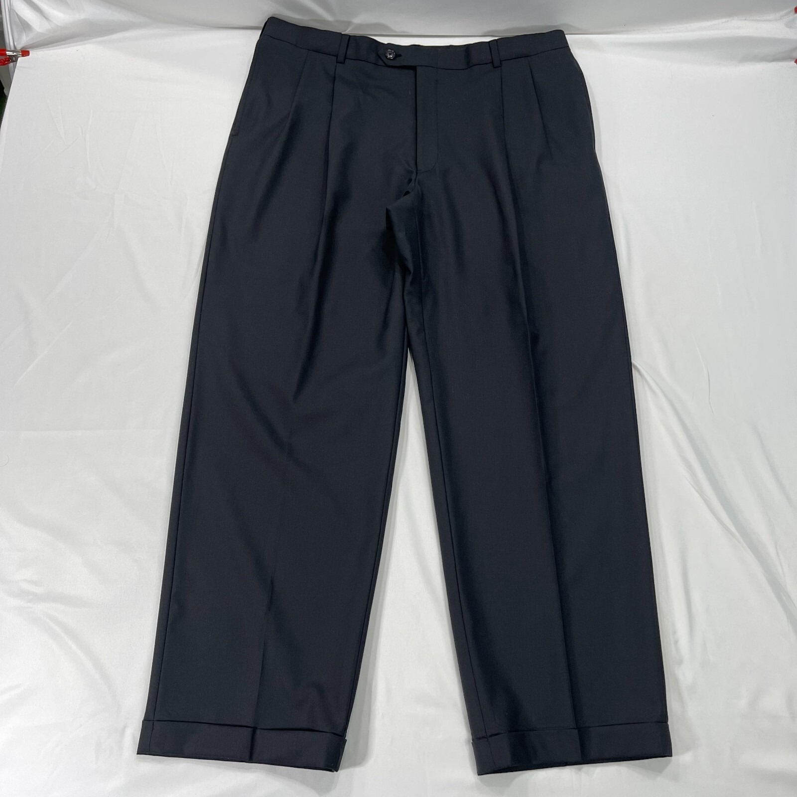 Austin Reed Men 37x29 Black 100% Wool Pleated Cuffed Dress Pants Slacks Trousers