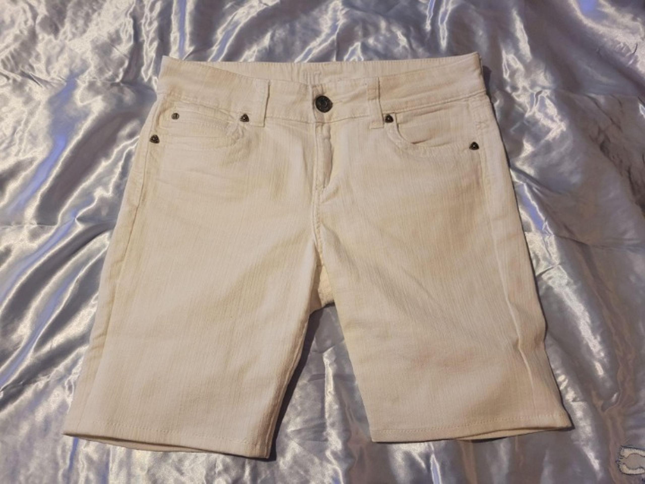 White Jean Short - KUT from the Kloth