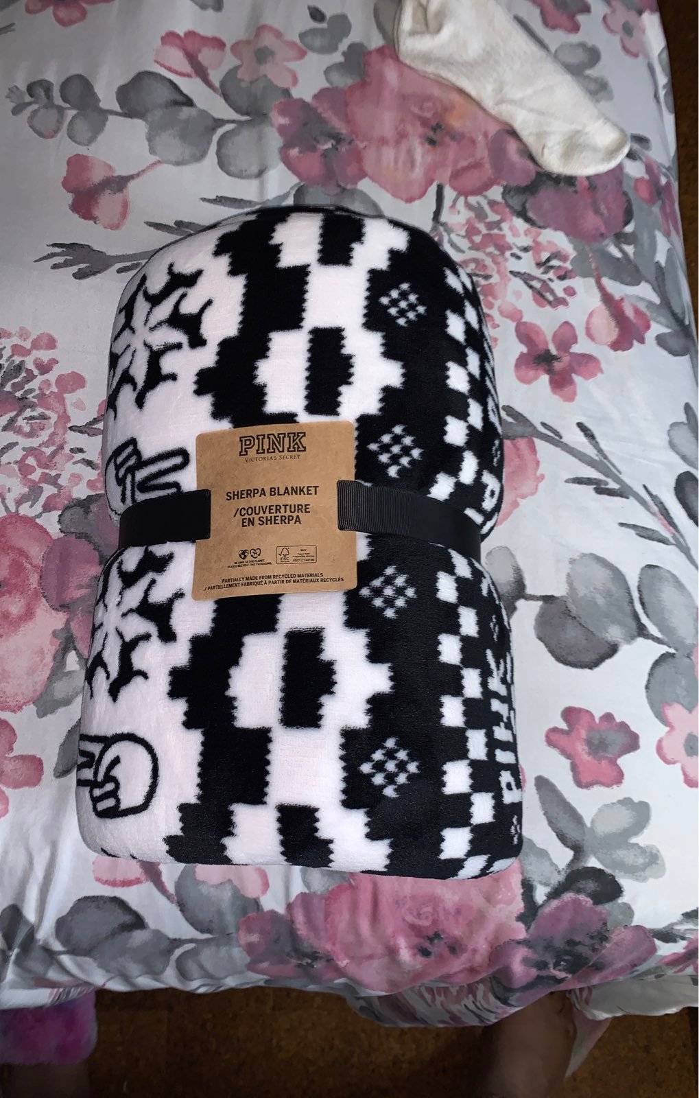 vs PINK blanket