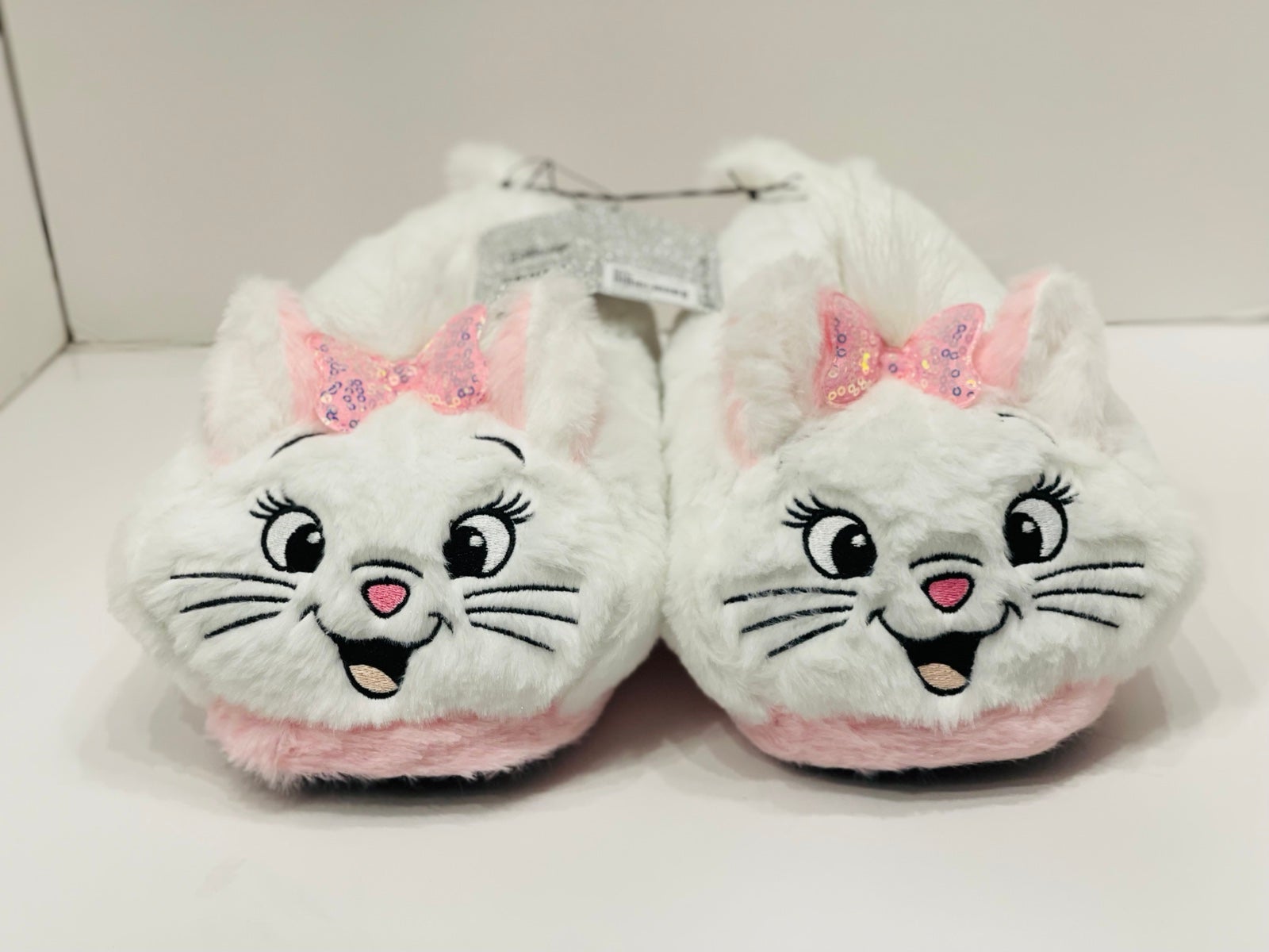 Disney x Forever 21 Marie Pink & White Plush Slippers ( S )