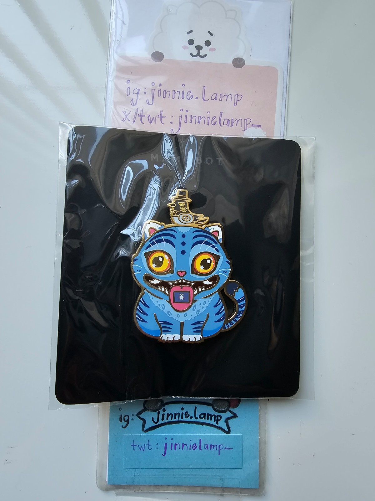 KDH Kpop Demon Hunters Derpy Pin Mamobot - Gold