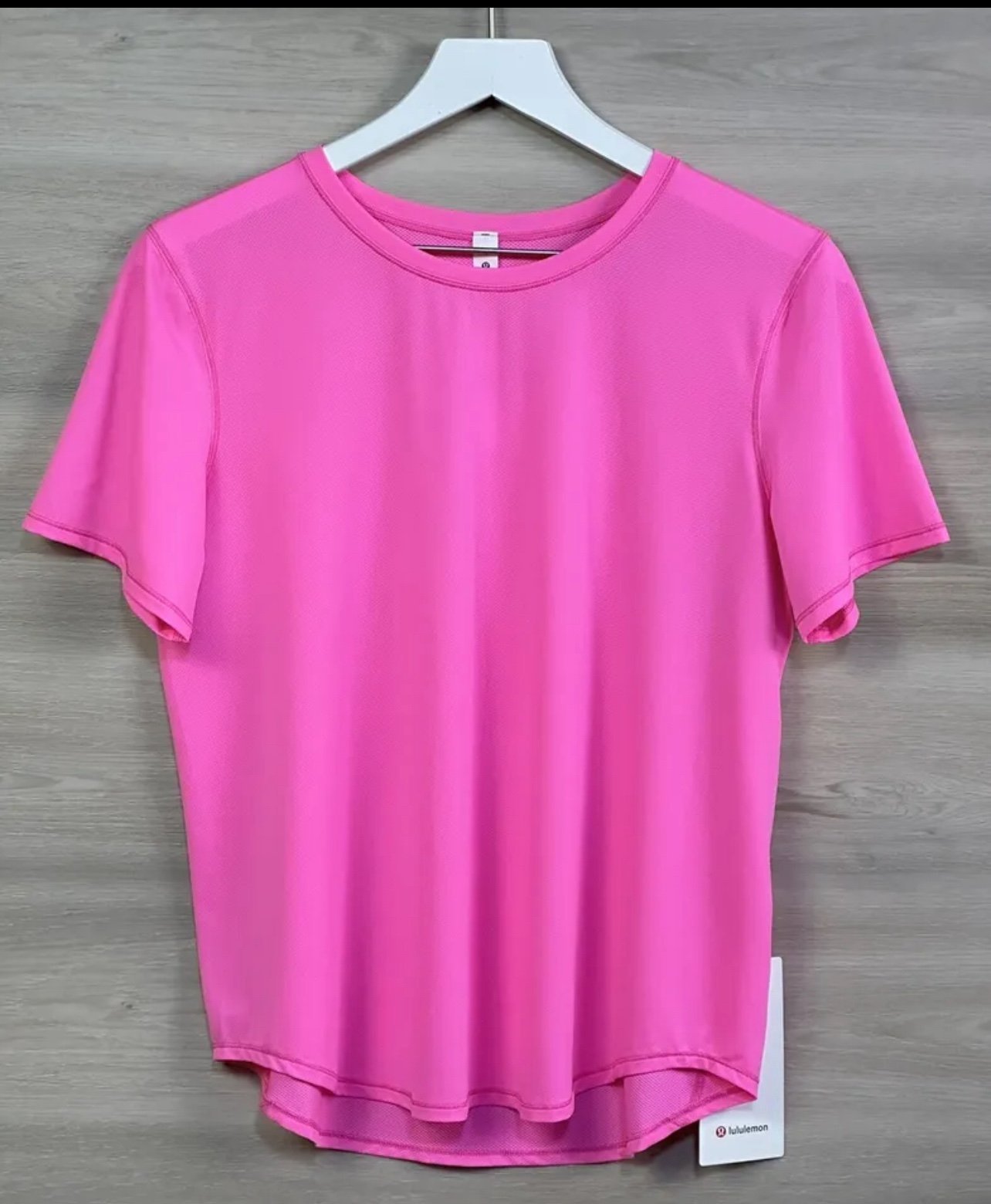 Lululemon High Neck Run and Train Tee size 8 ppil
