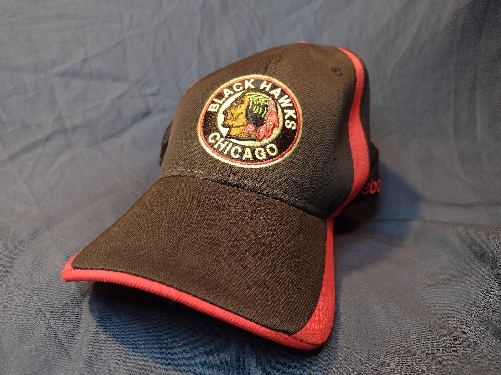 TAGGED - NHL - Chicago Blackhawks Collectible Hat