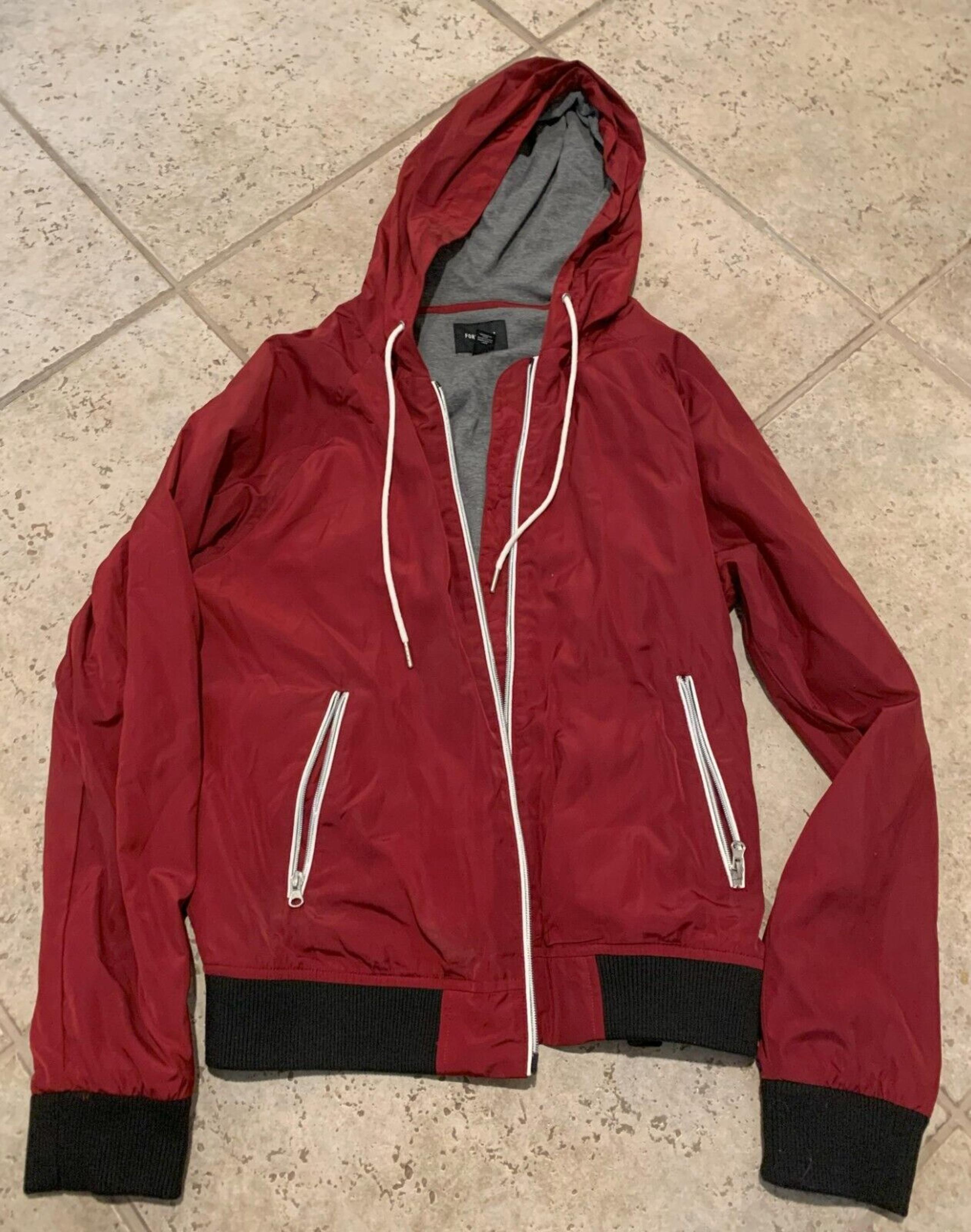 Forever 21 Men's Size Medium Full Zip Windbreaker Rain Hooded Red Jacket