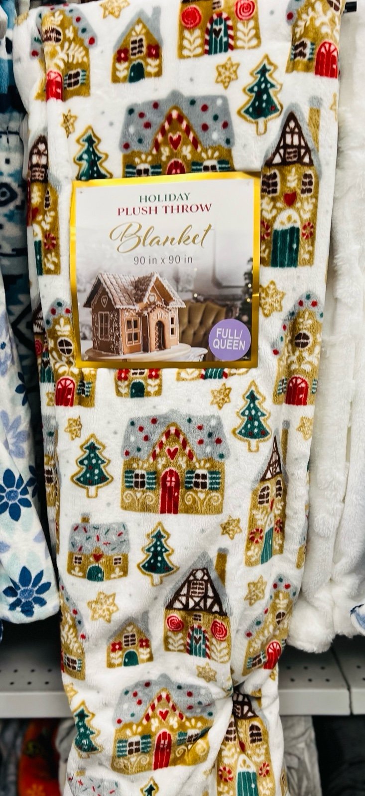 Christmas gingerbread houses full/queen blanket !