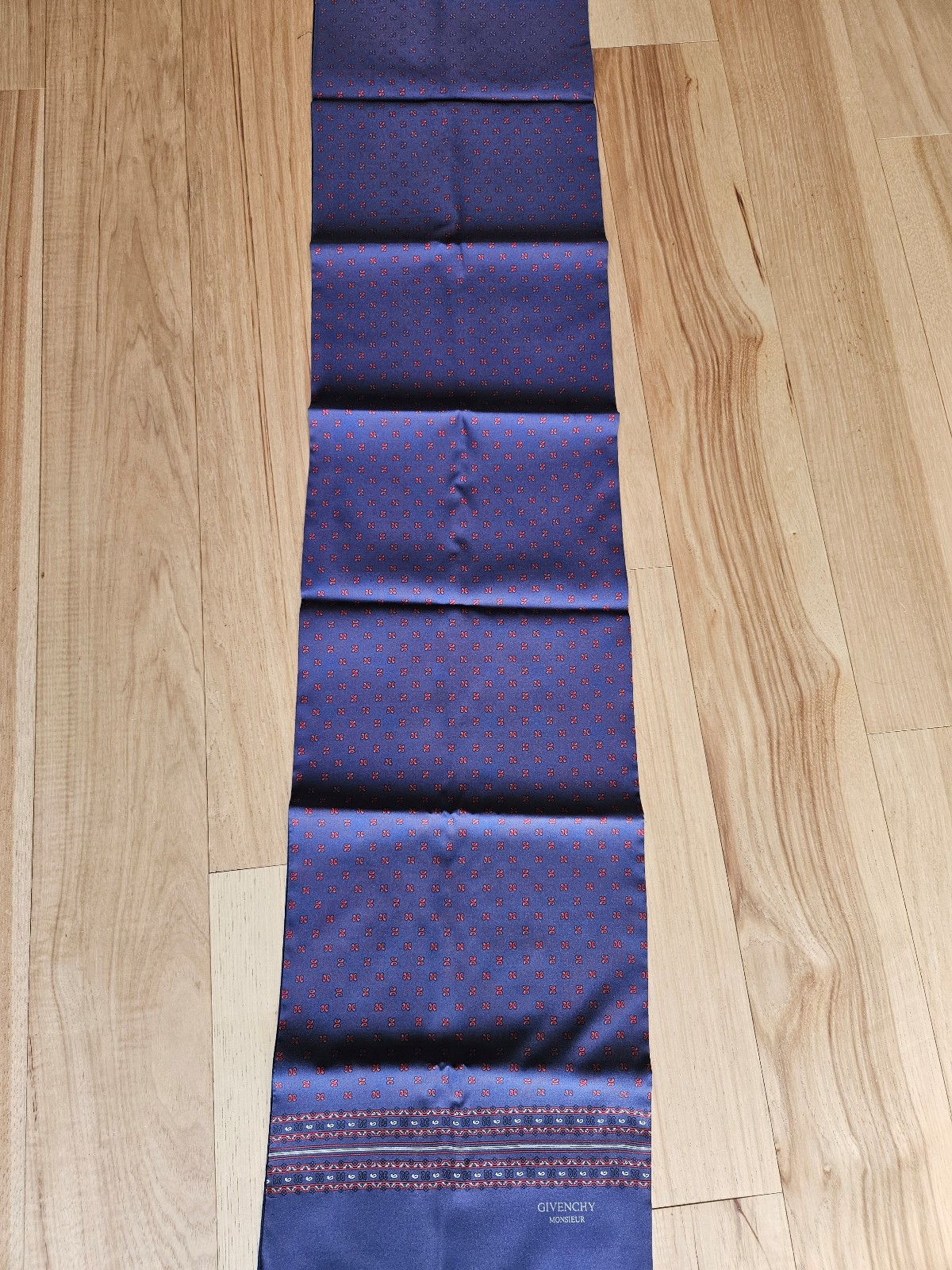 Authentic Givenchy / Authentic Givenchy Scarf