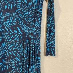 Item photo preview #3