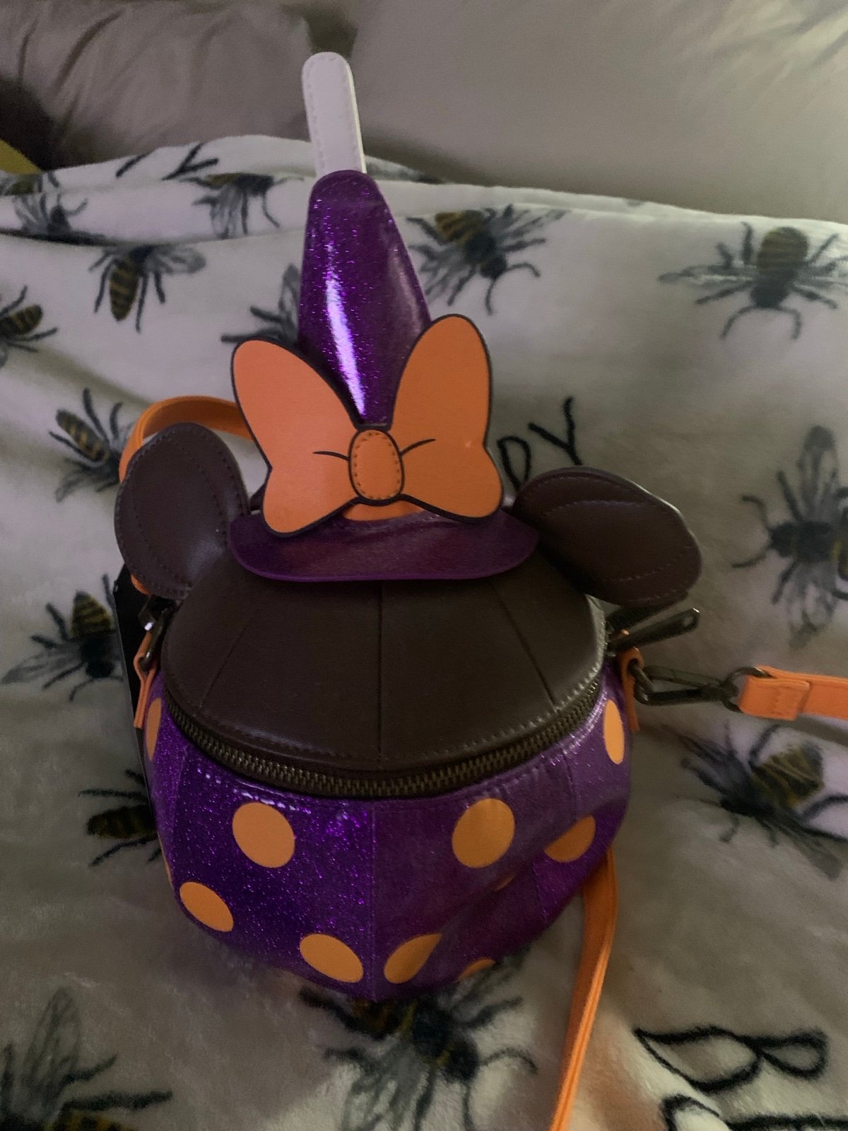 Minnie Mouse candy apple Loungefly bag