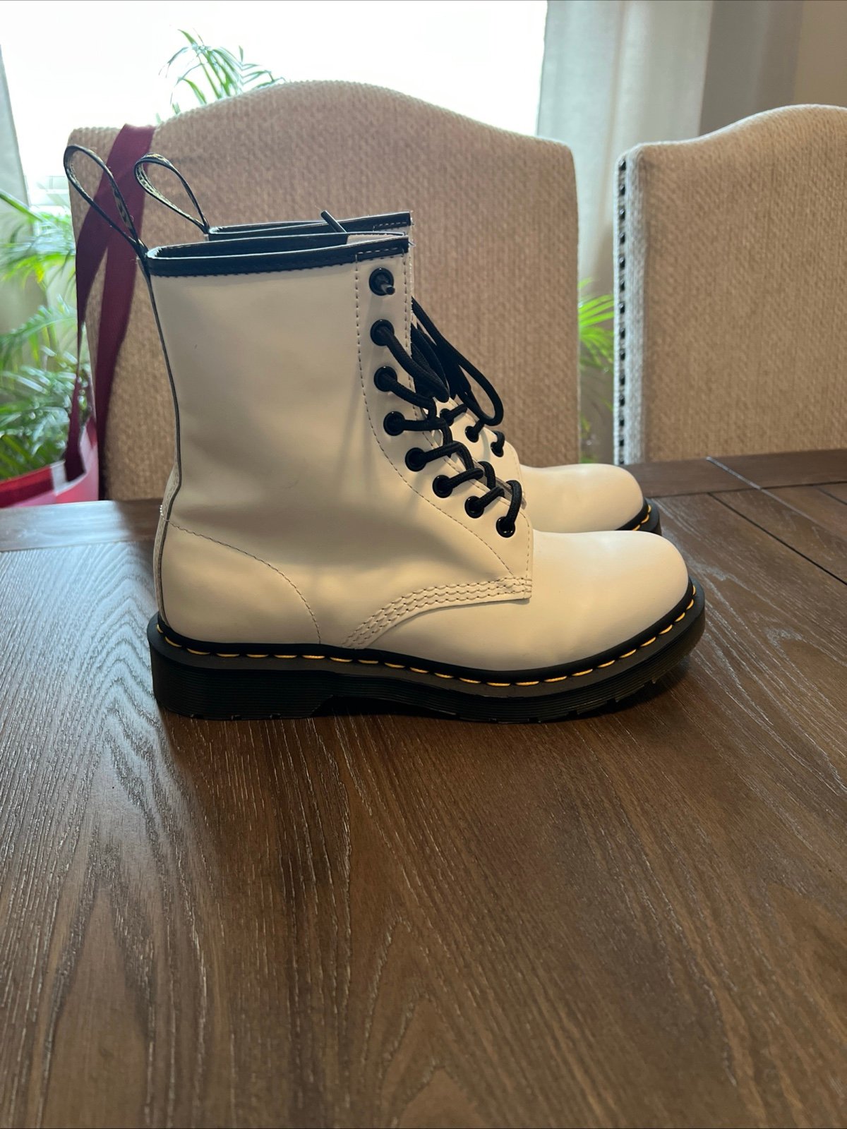 Dr Martens Combat Boots. Womens size 8. White leather lace up.