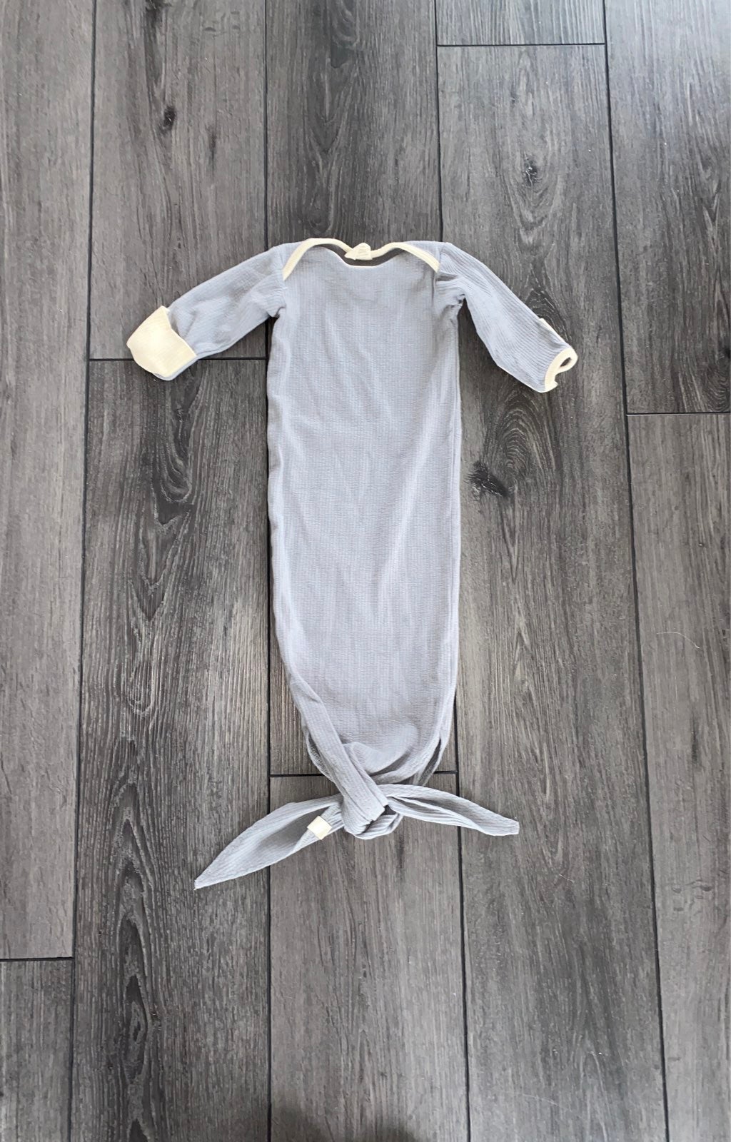 Lulu & Roo knotted sleeper gown