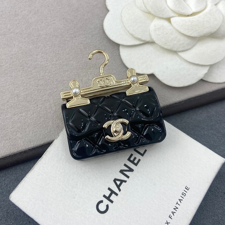 hanger bag brooch