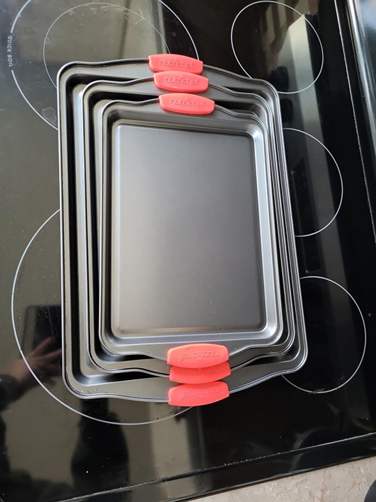 3-Piece Nonstick Kitchen Oven Baking Pans - Premium & Stylish Non-Stick
