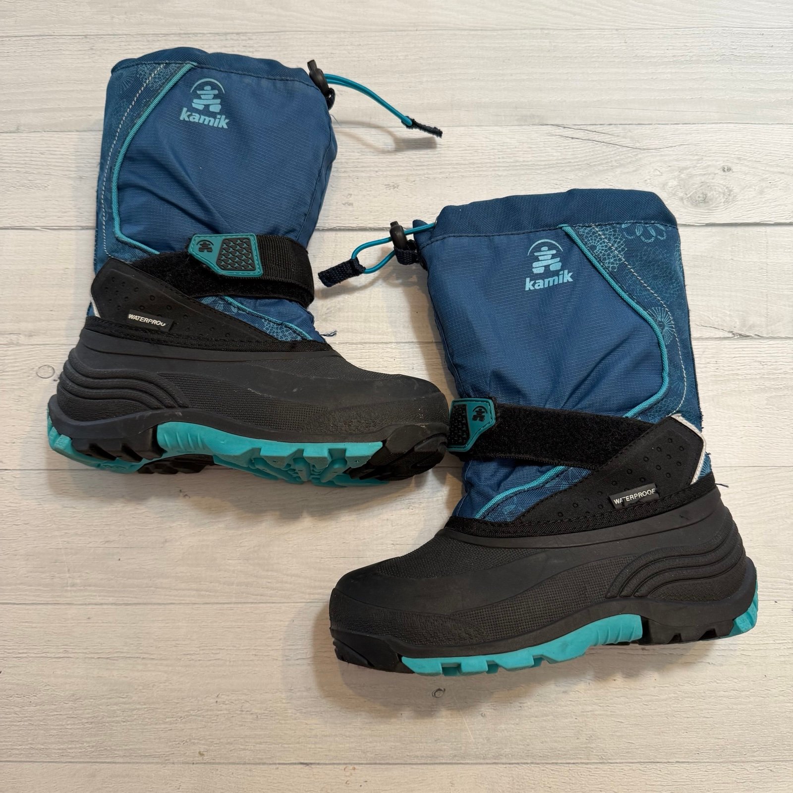 Kamik Kids Girl's Snowfall aqua blue winter snow boots size 1
