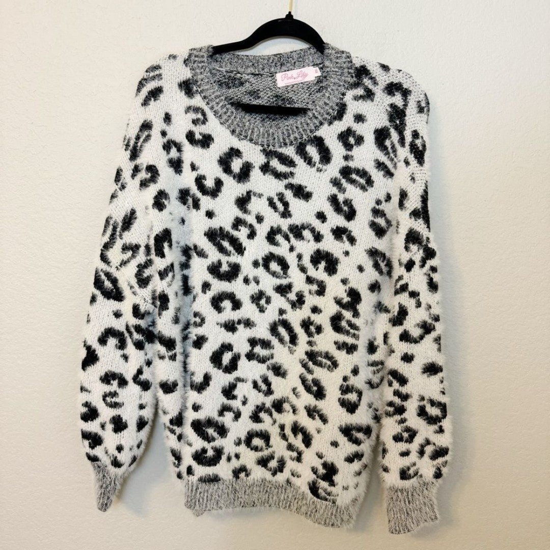 Pink Lilly Leopard Fuzzy Oversized Sweater Boutique Black White XS
