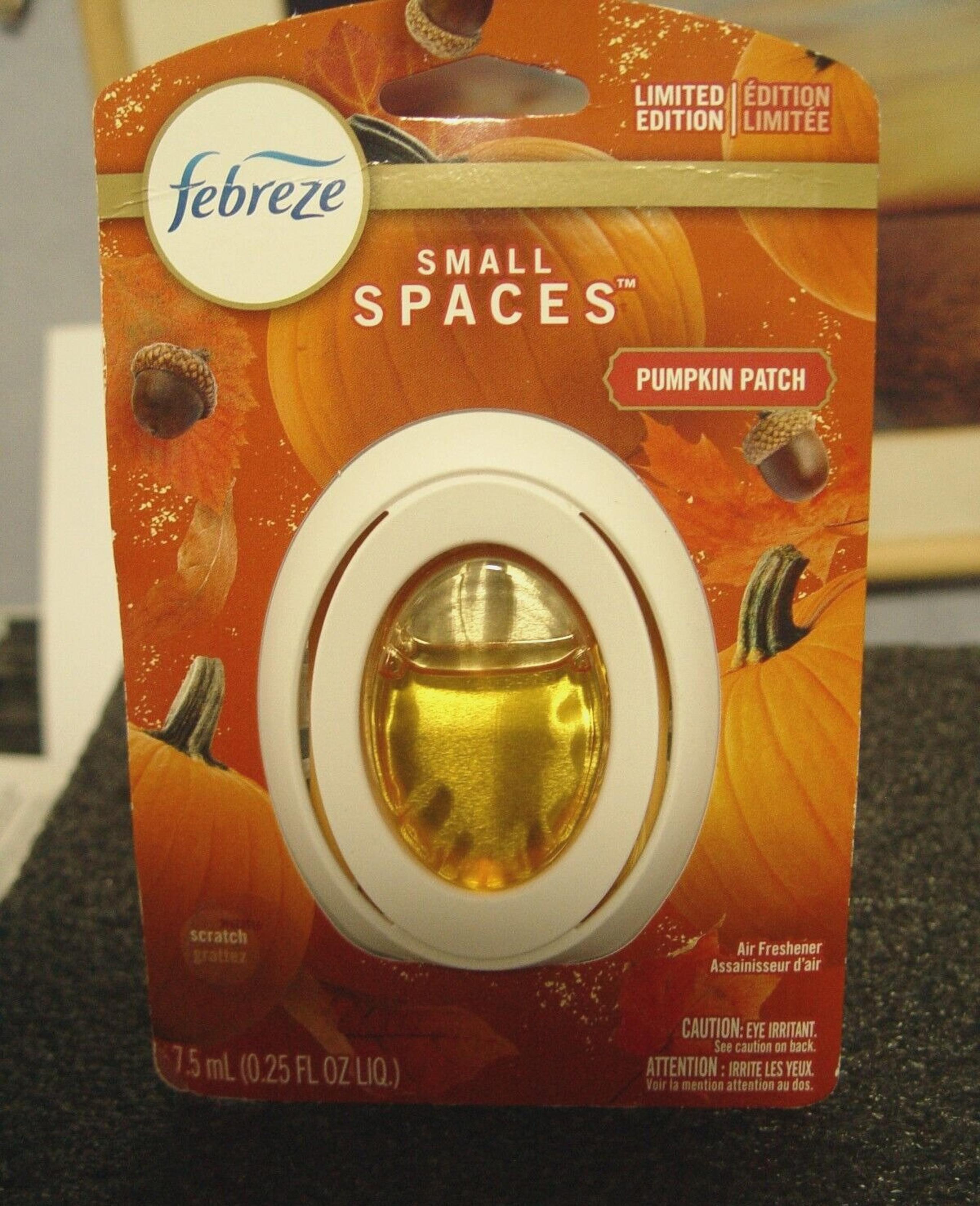 FEBREZE SMALL SPACES PUMPKIN PATCH LIMITED EDITION AIR FRESHENER NEW