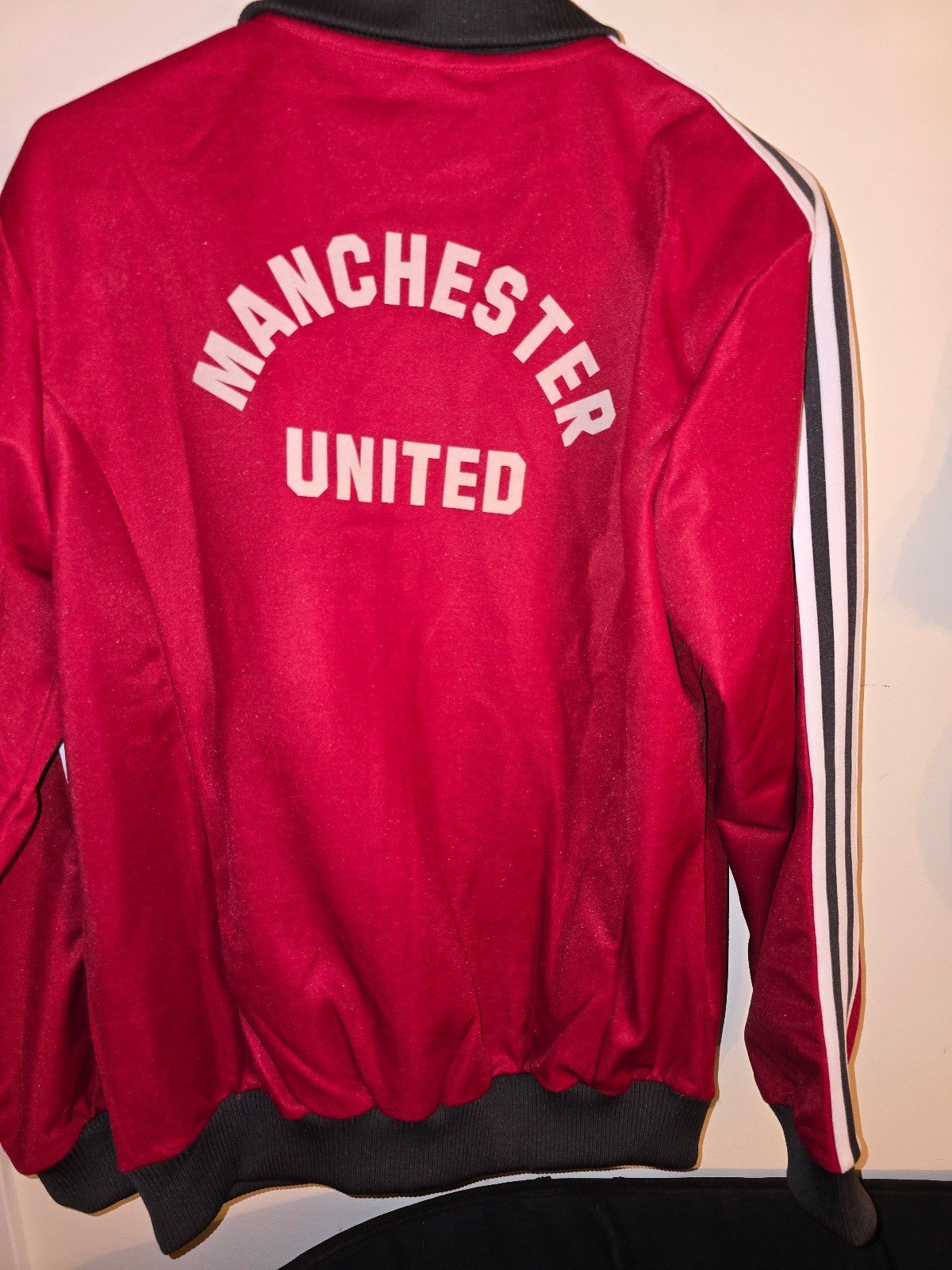Adidas Orig Man United Retro Track Top Jacket 24/25 XL but fits like US LARGE