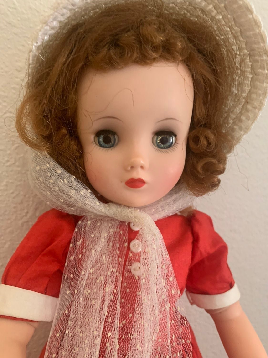 Vintage Madame Alexander Elise doll