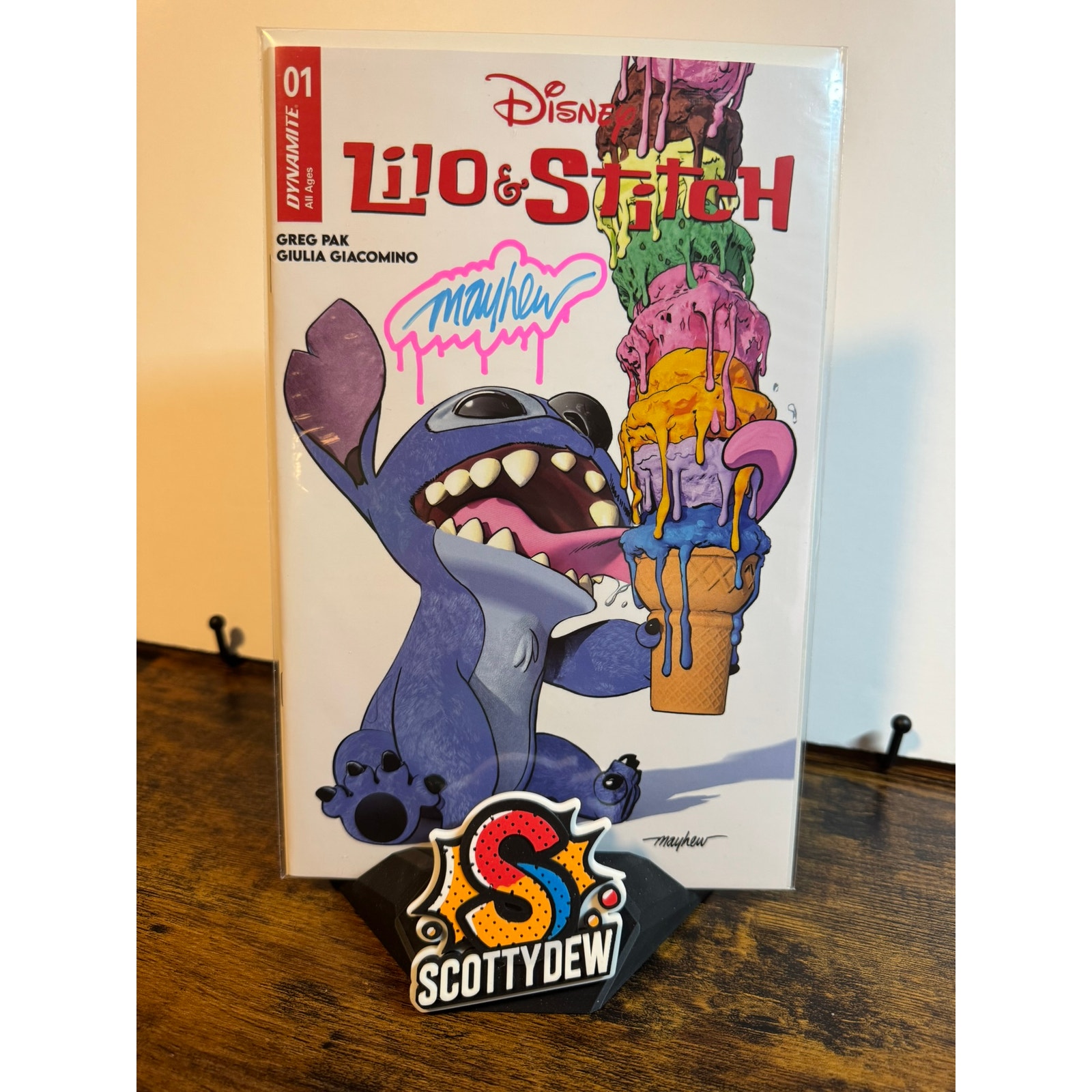 Lilo & Stitch #1AI Mike Mayhew Exclusive Variant (Ltd. 1000)