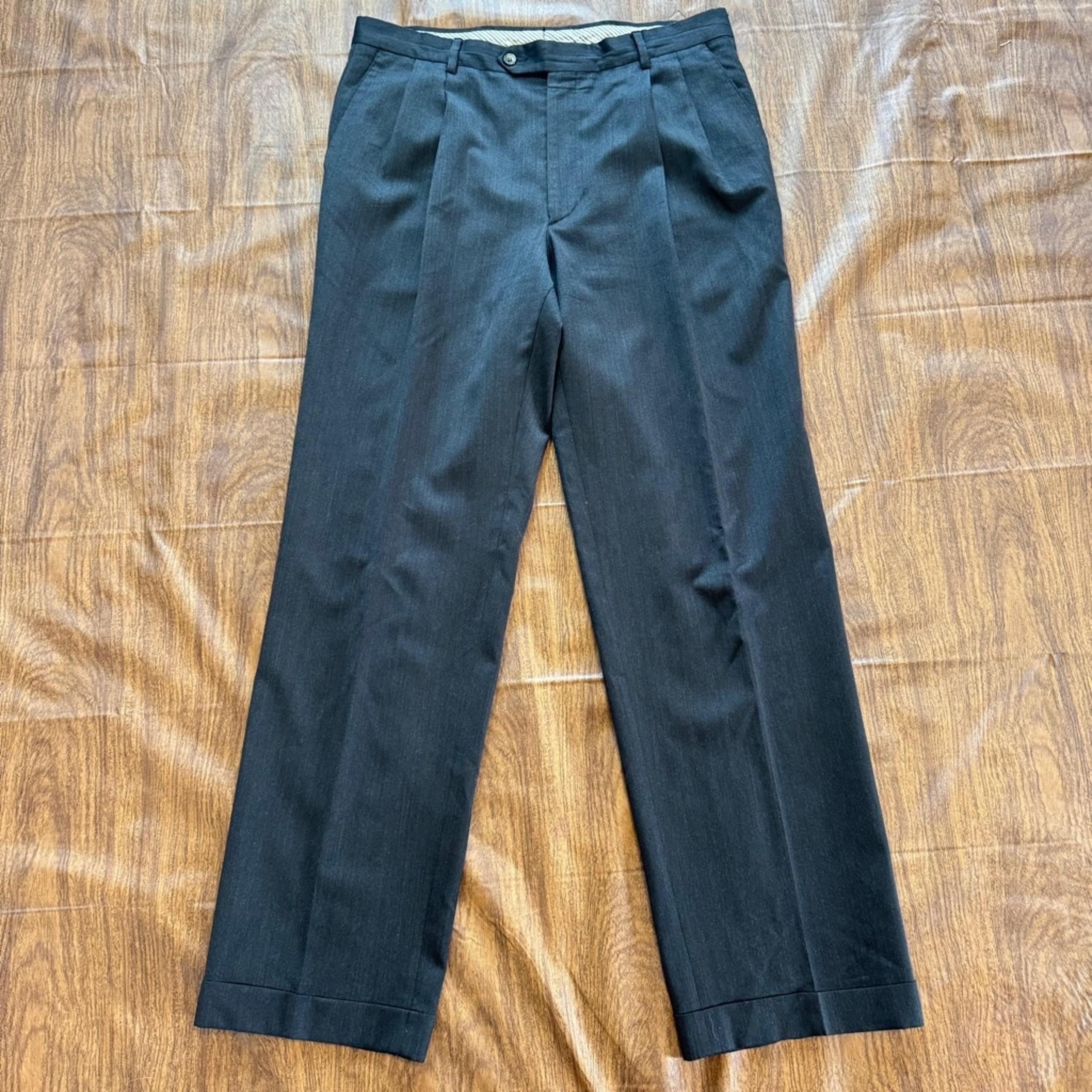 Men's Berle Charcoal Gray Pleated Front Cuffed Hem Dress Pants Size 36 x 32