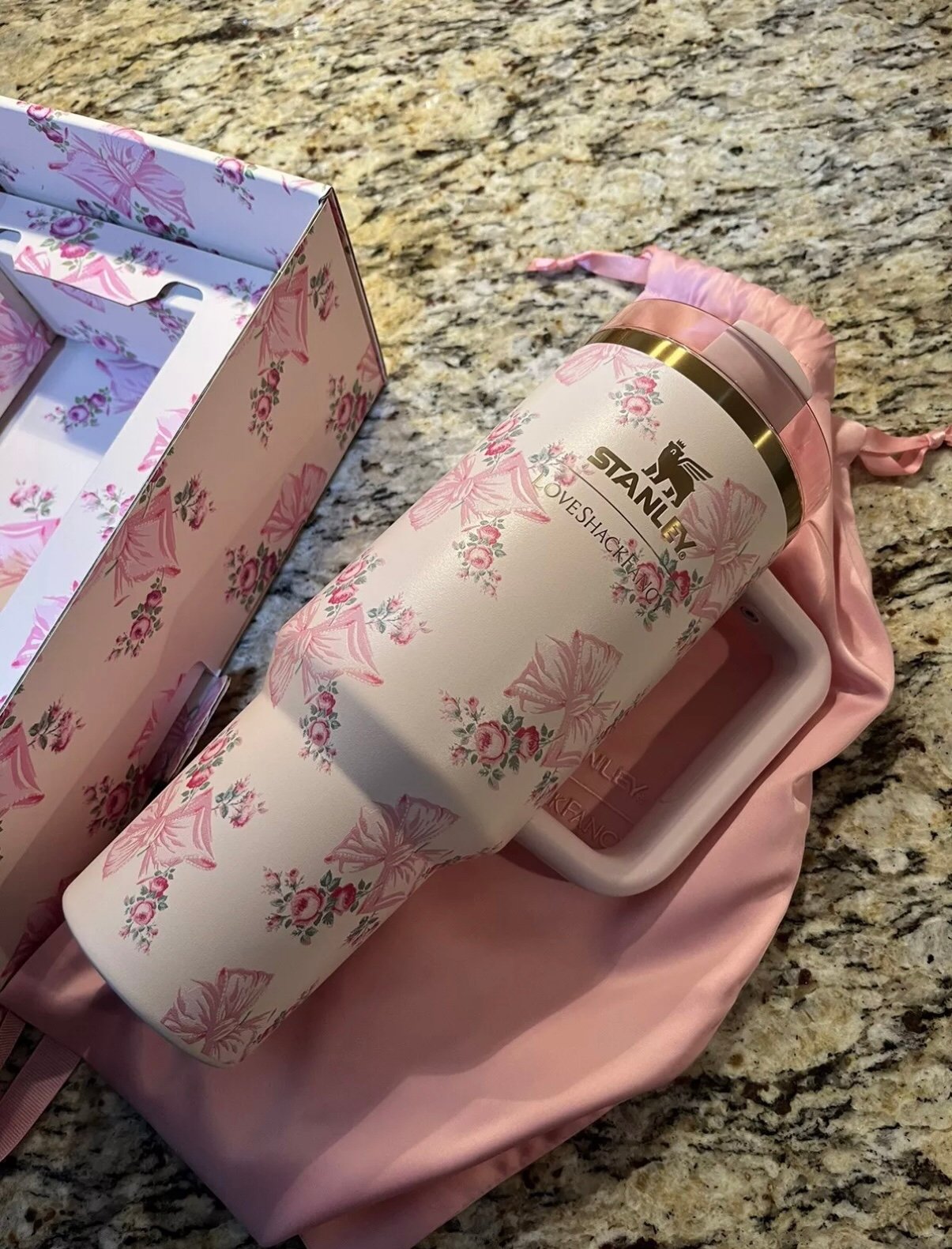 Stanley x LoveShackFancy 40oz Rosa Beaux Pink brand new
