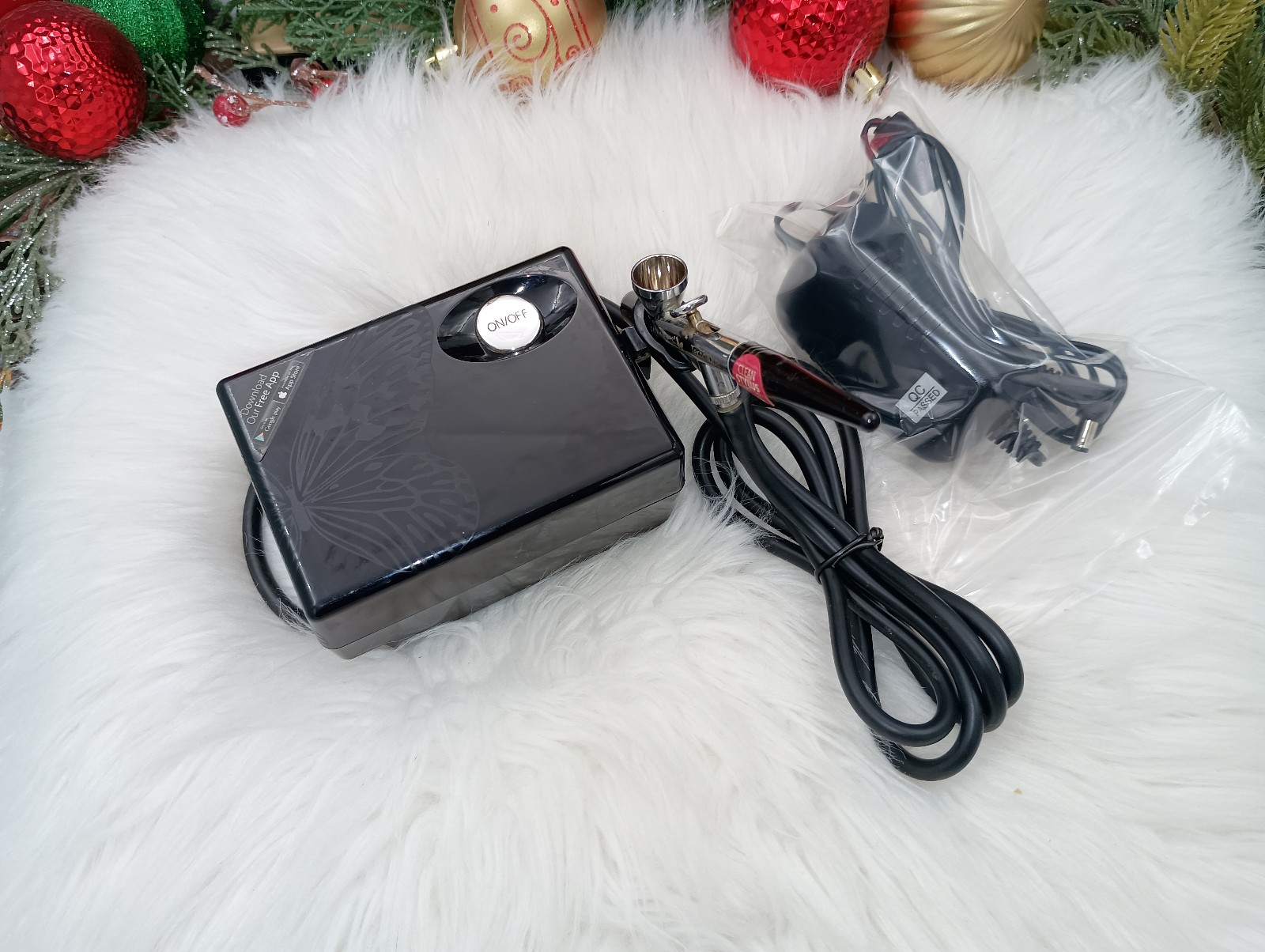 Luminess airbrush makeup machine.