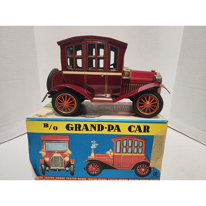 Vintage 1950s Rosko B/O Grand-Pa Car #1440 Tin Litho Battery Operated Runs Japan