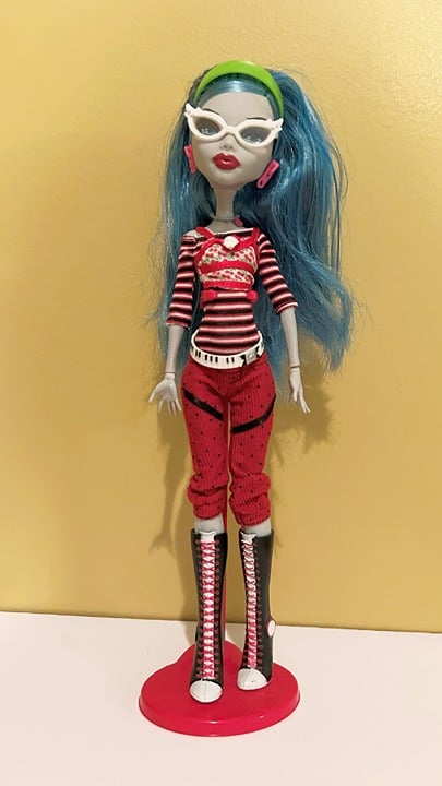 Ghoulia Yelps G1