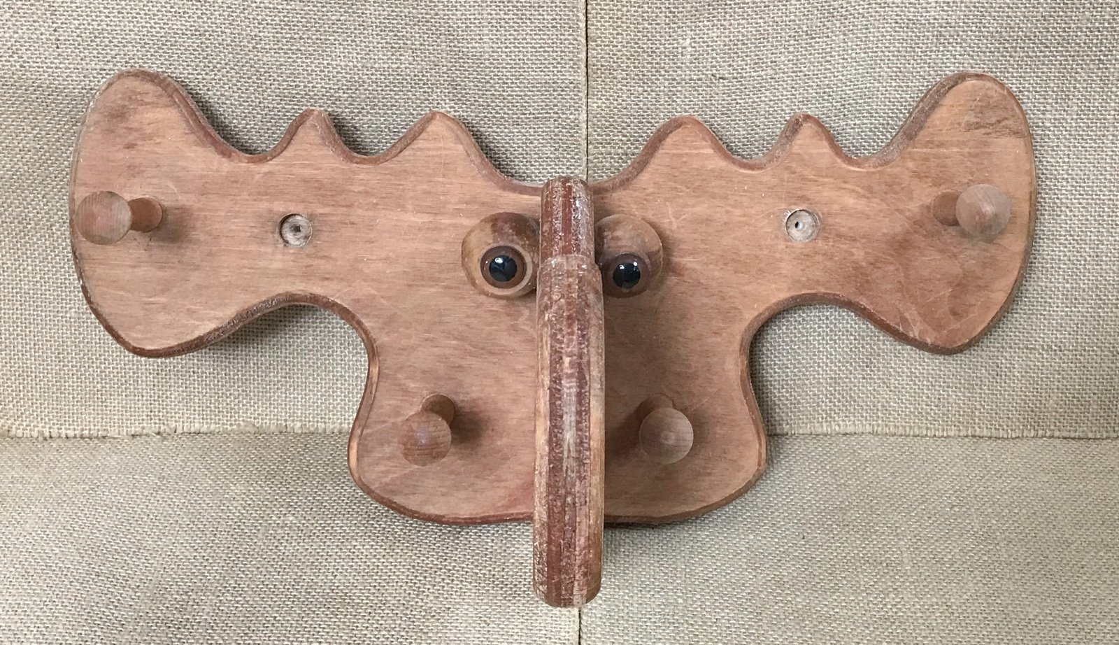 Rustic Wood Moose Head Childrens Coat Rack Plastic Eyeballs Kitsch Novelty Fun