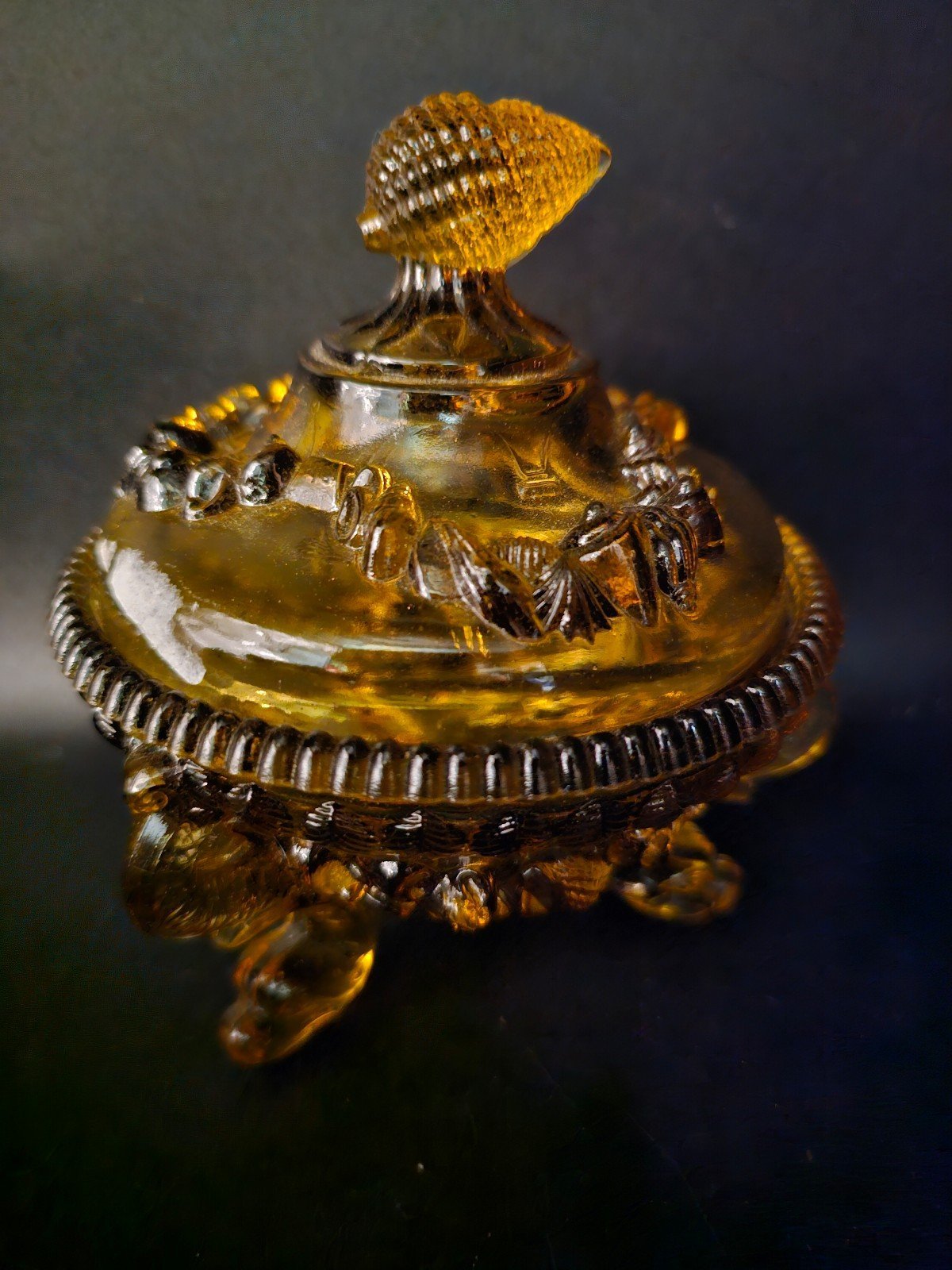 Vintage Westmoreland amber Argonaut nautilus tri footed covered candy dish