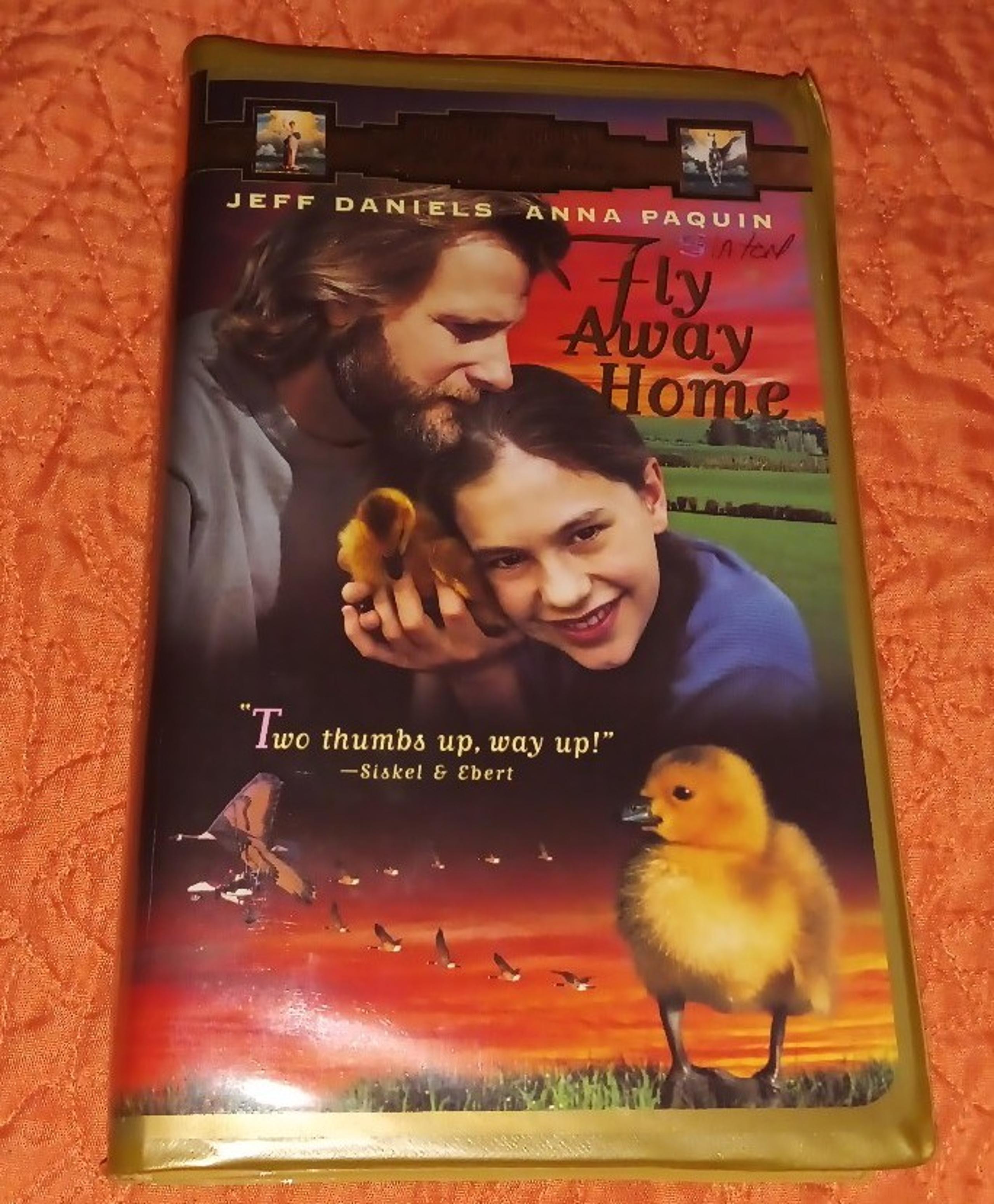 Fly Away Home 90s Collectible, VHS in Clamshell Case, Columbia Tristar Family