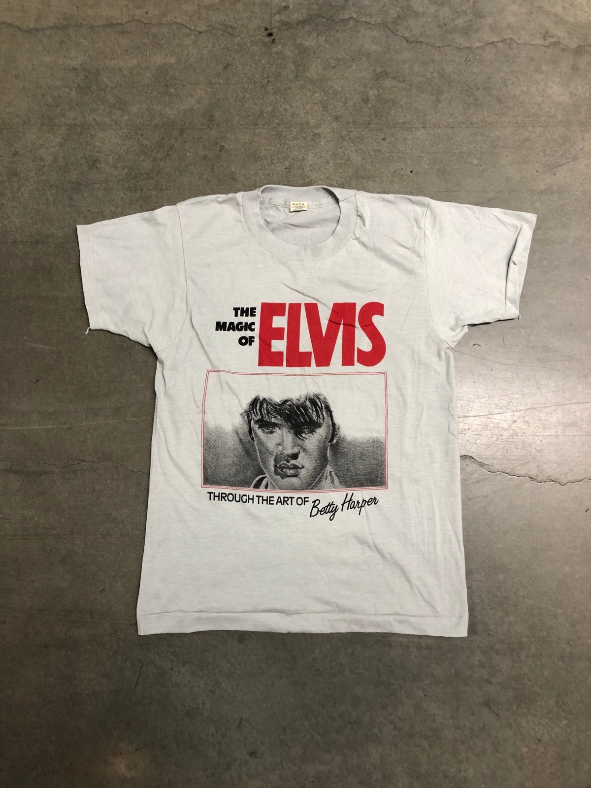 Vintage 80’s The Magic of Elvis Presley by Betty Harper Art Graphic Tee Medium
