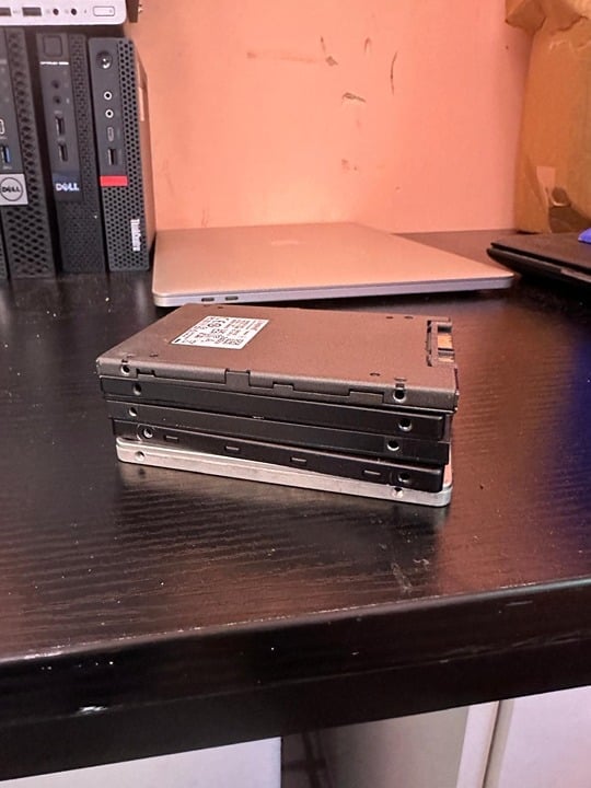 Lot of 5x 200GB-250GB SSDs - Used but Fully Working