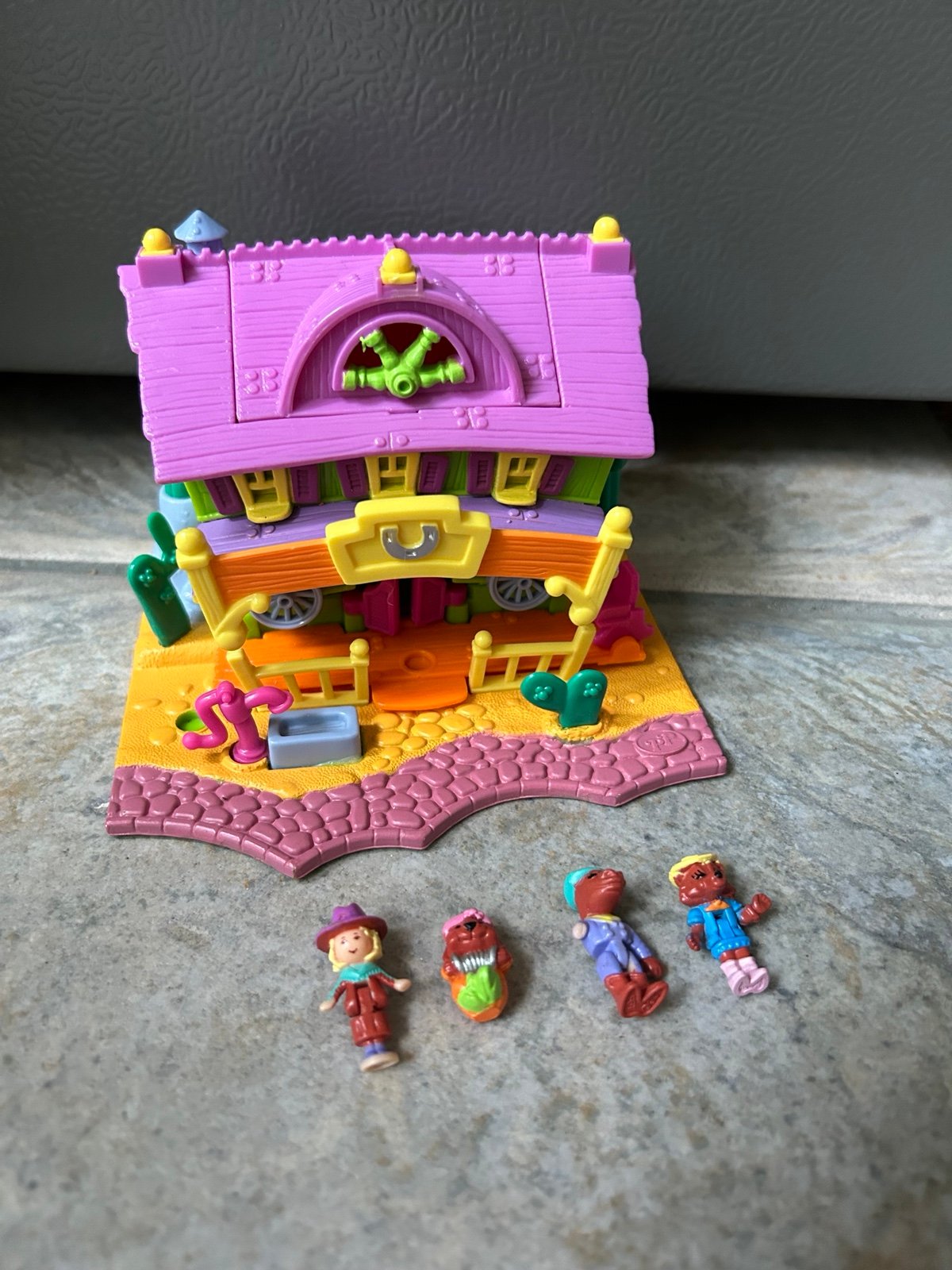 1994 Bluebird Animal Wonderland Light-Up Horse House Polly Pocket Set