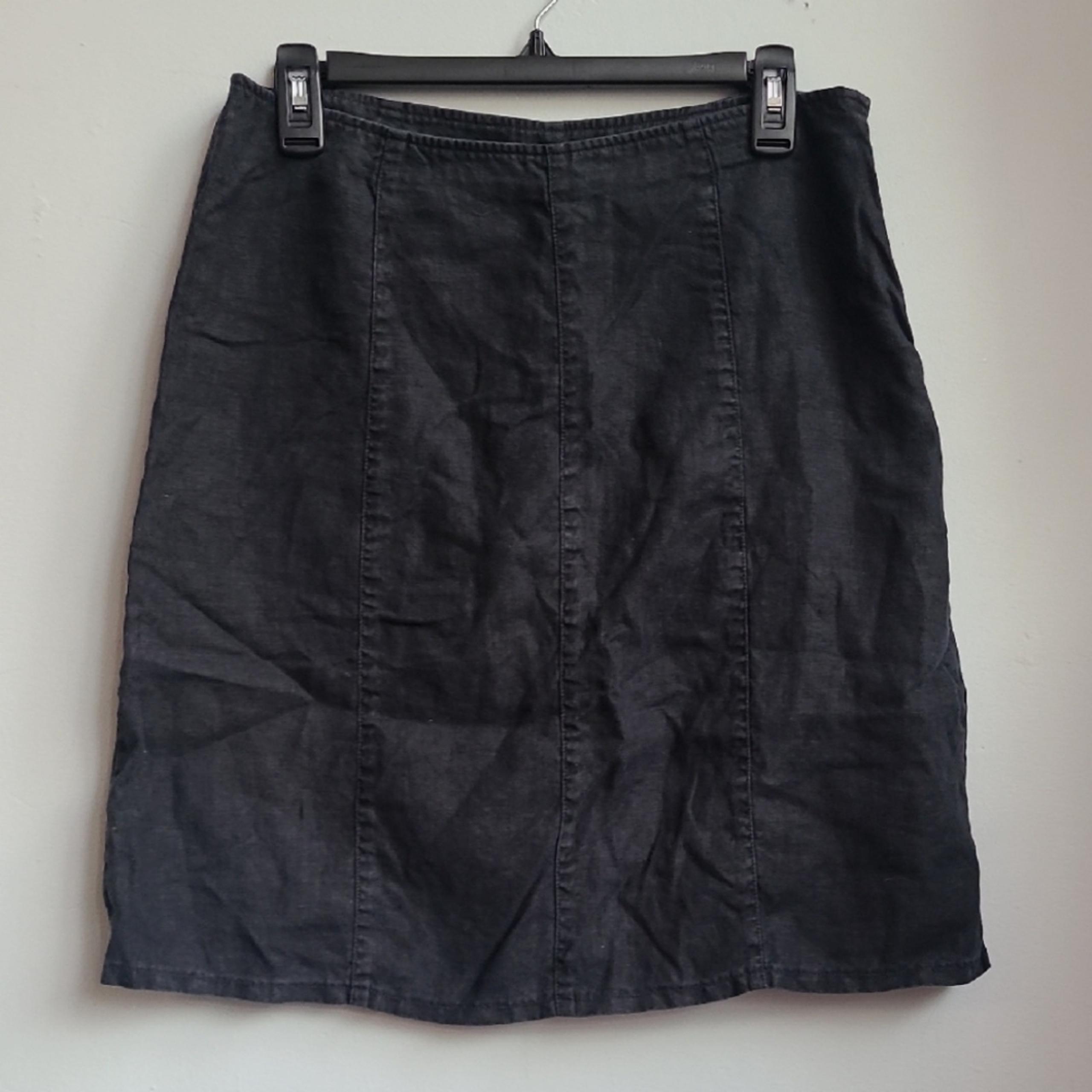 Women's 8 Gap linen skirt knee length a-line straight side zip black