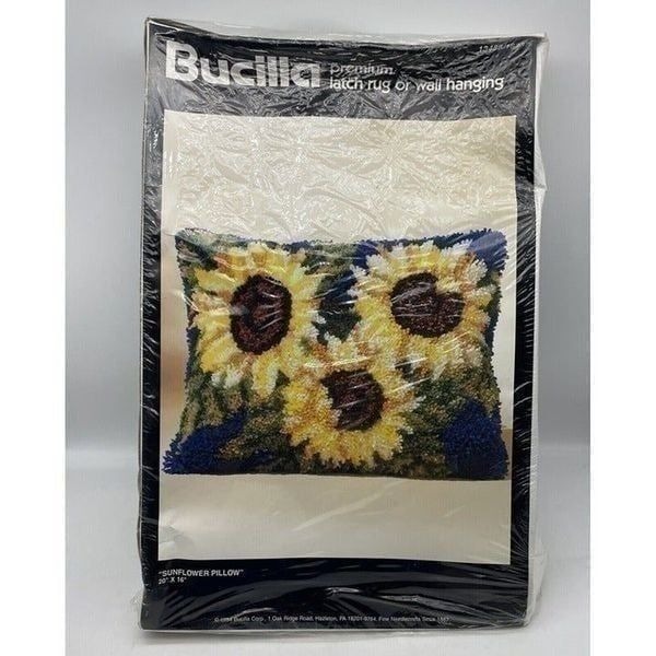 Vintage Bucilla Sunflower Latch Pillow 13488 Kit 20x16 NOS Damaged Box