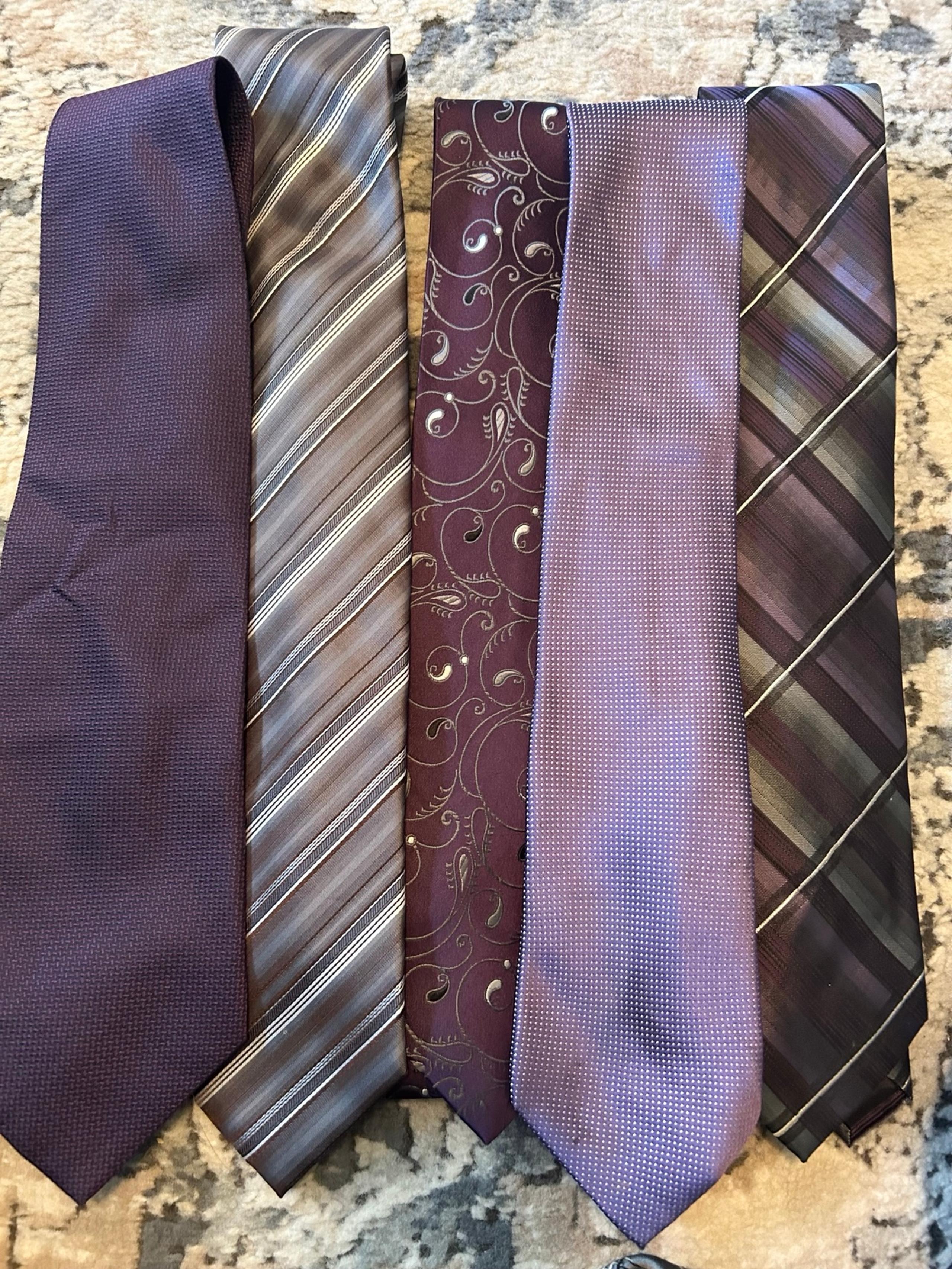 Set of 4 ties
