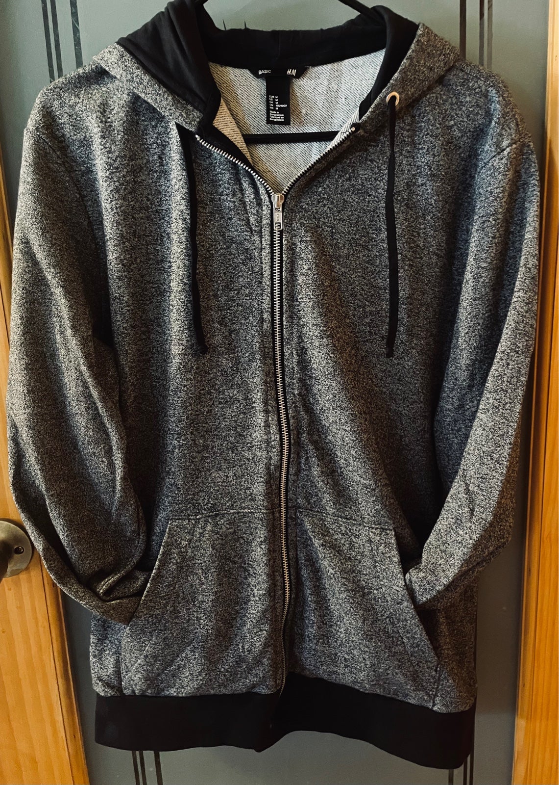 H&m basic black hoodie clearance