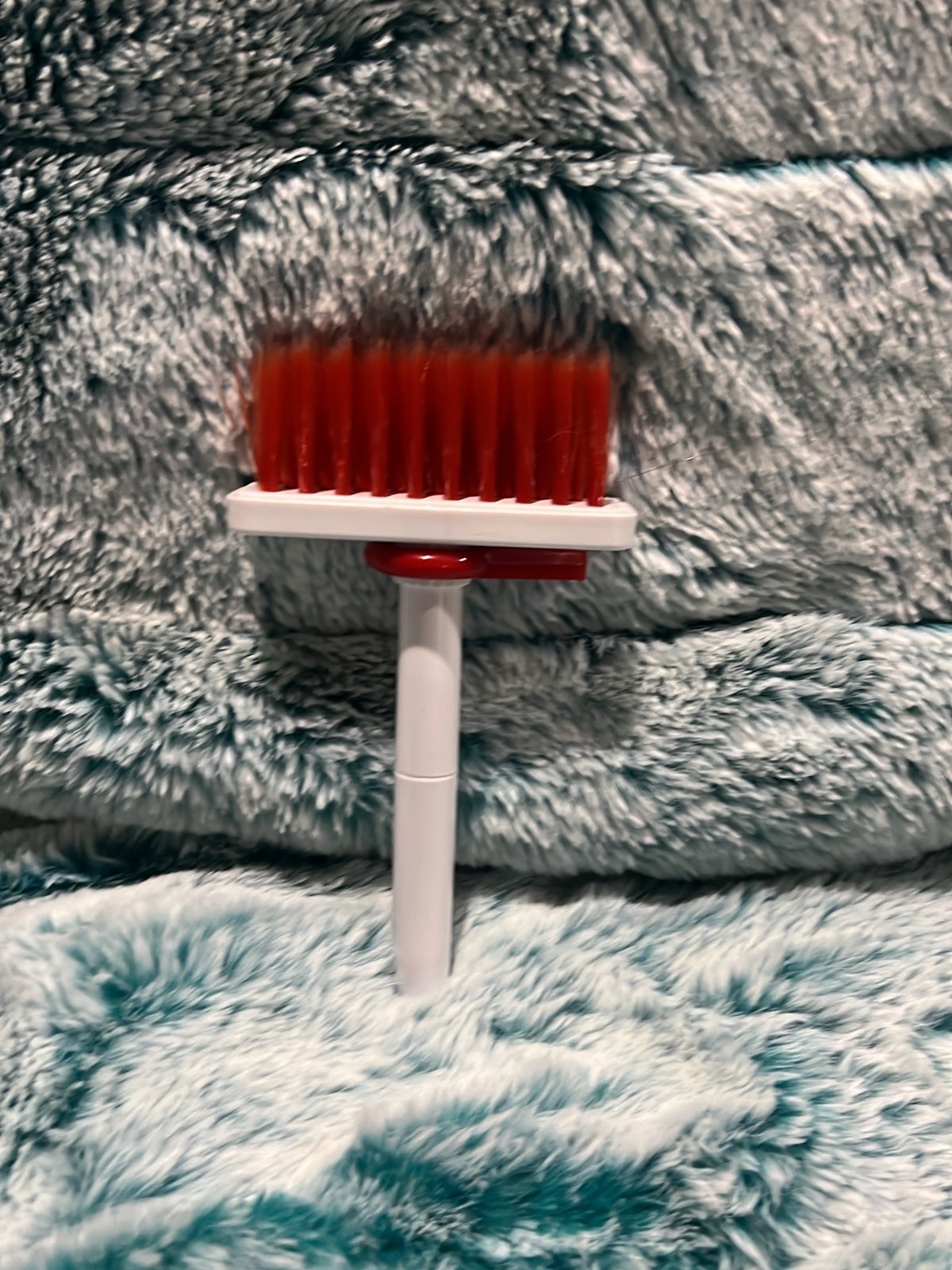Computer brush