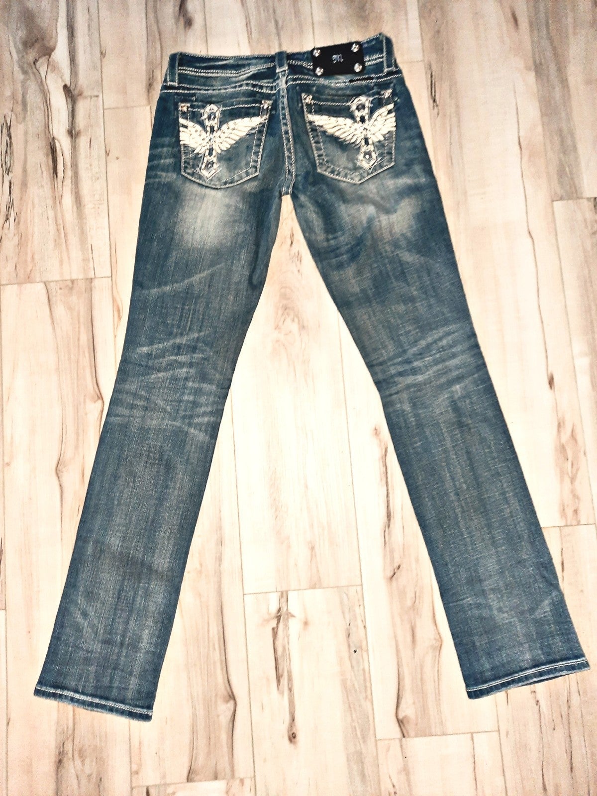 MISS ME LEATHER WING RHINESTONE POCKET JEANS 27/32.5 EUC
