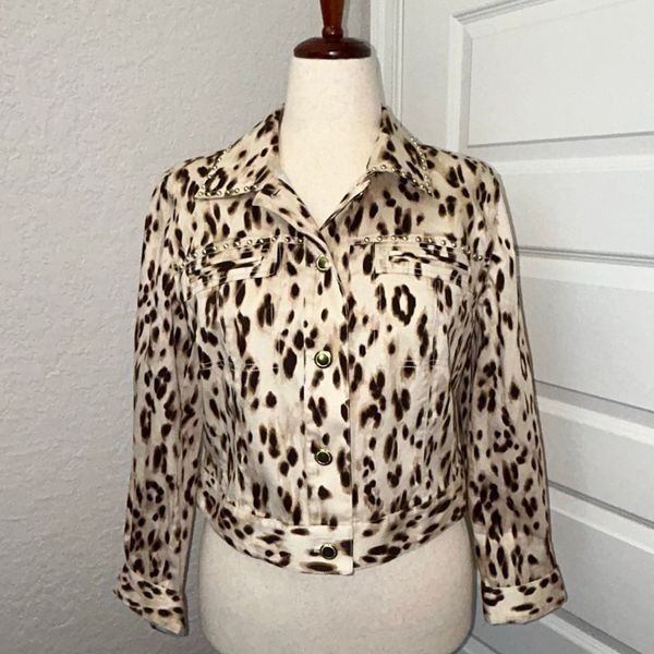 Chico’s Animal Print Button Front Crop Jacket Chicos