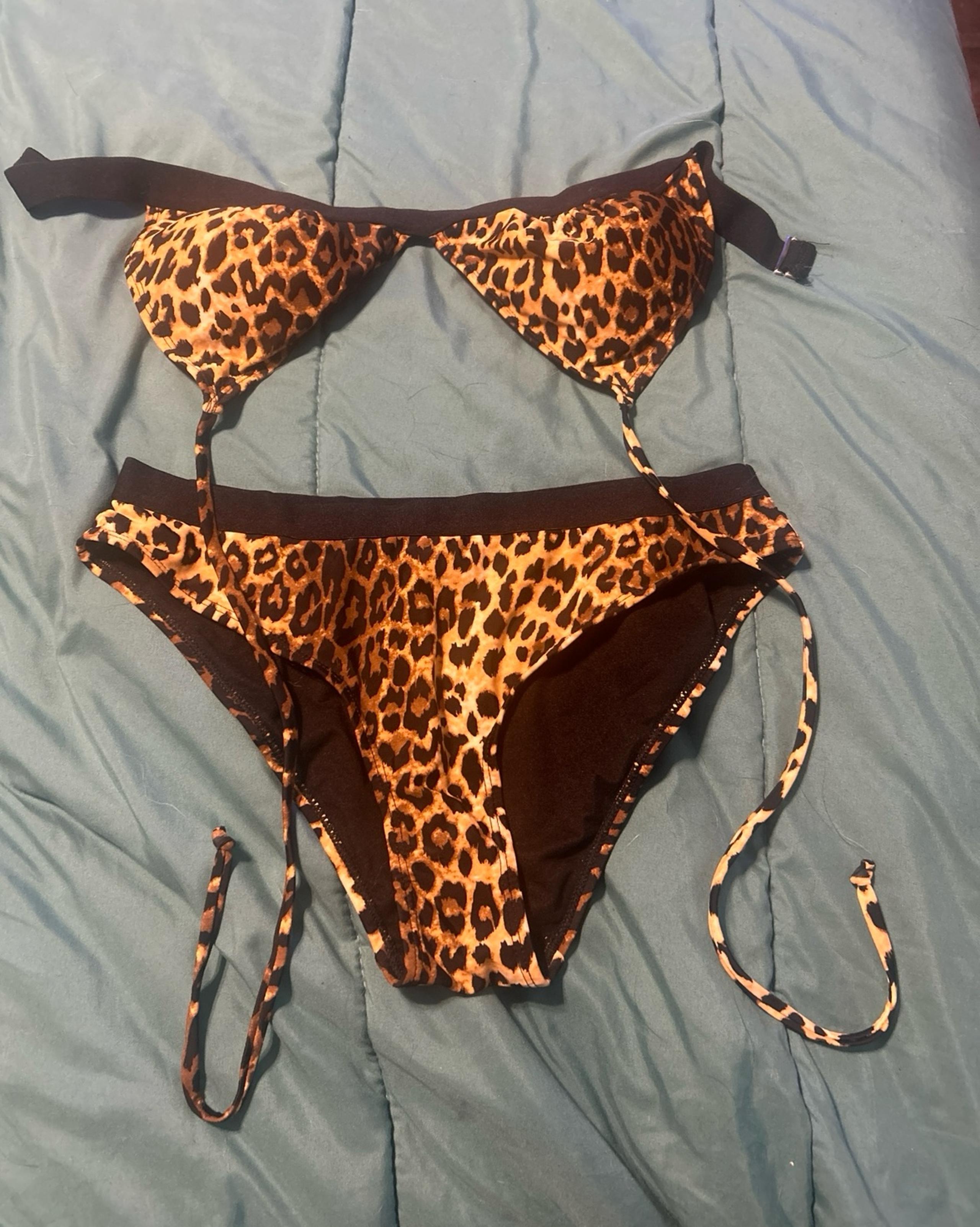 Bikini swimwear size L