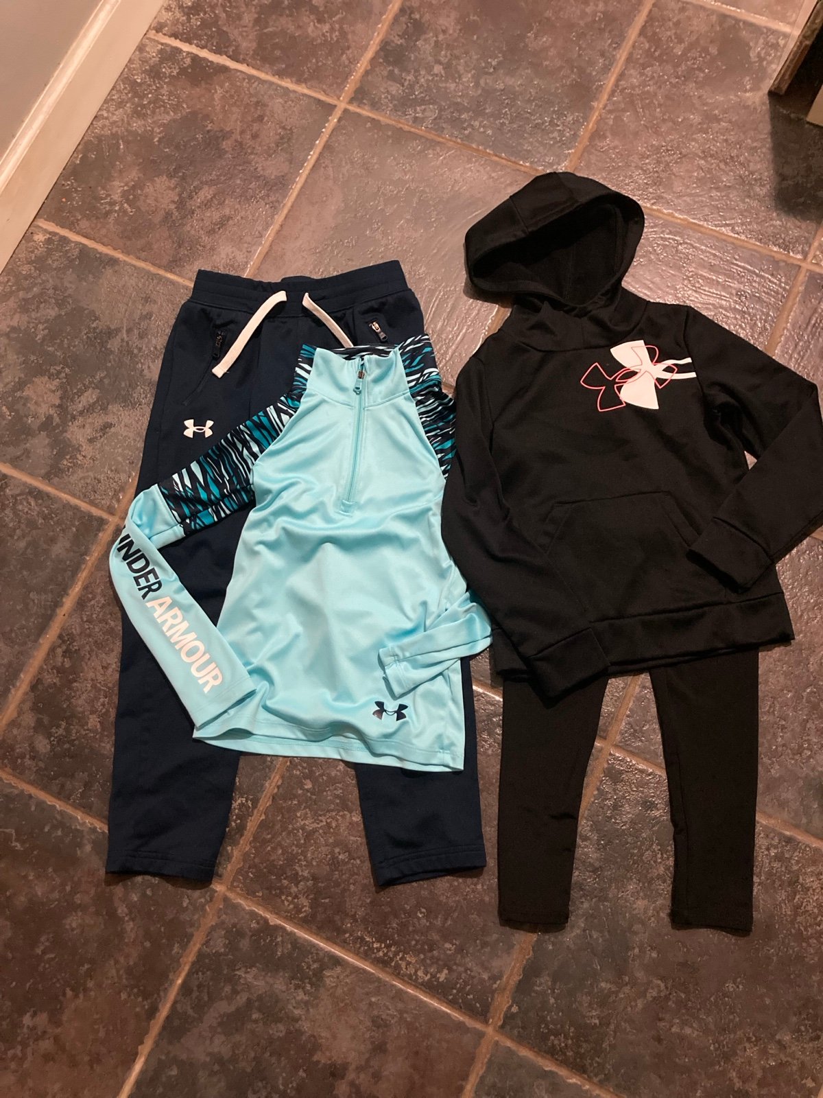Under Armour Kids' Activewear Sets - Black and Blue Girls Size S 5