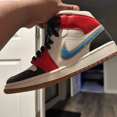 Jordan 1 mid