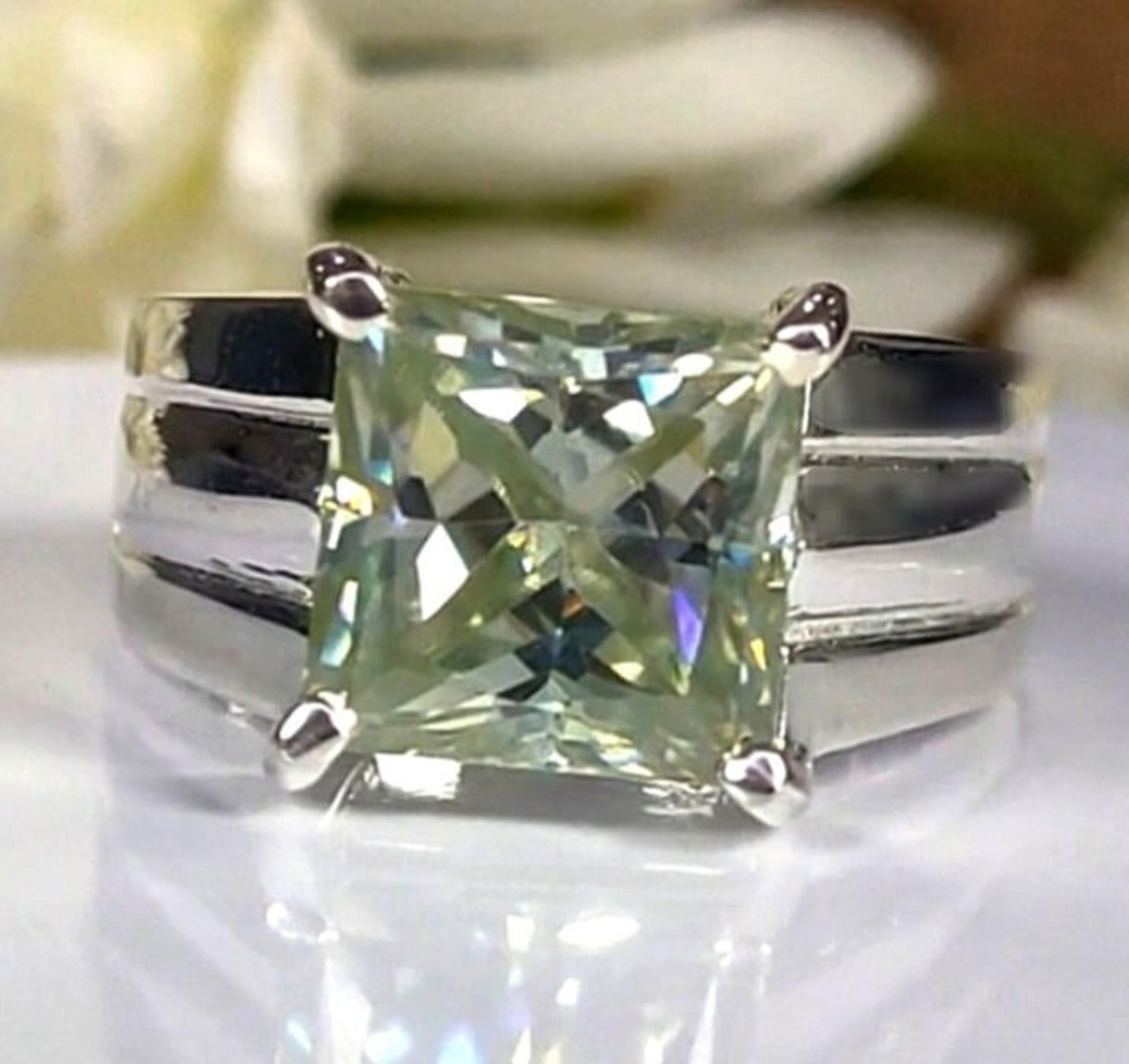 Princess-cut 6.15CTW. Light Green Natural Diamond Unisex Ring! DISCOUNTED!!